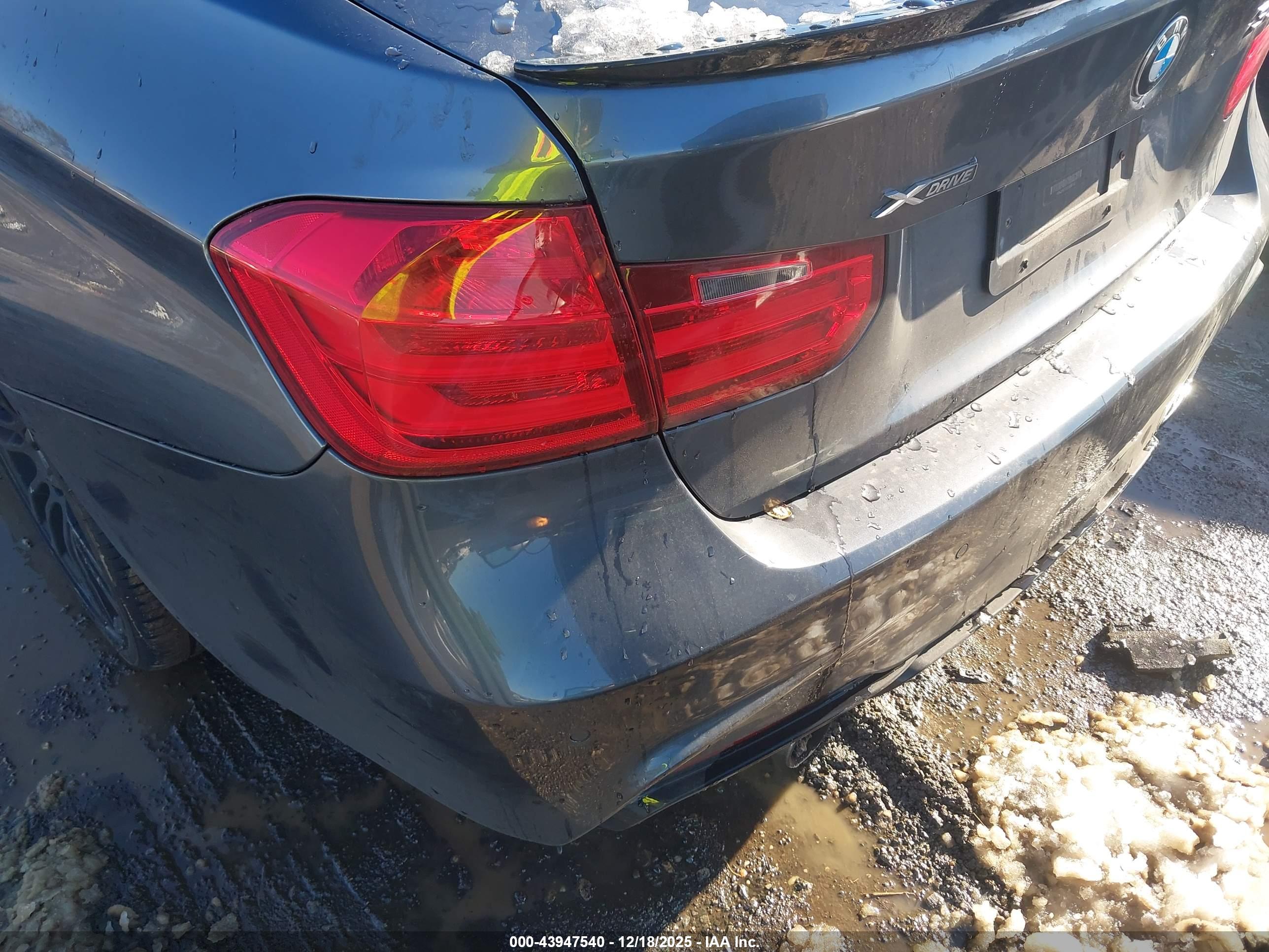 BMW 335I image 6