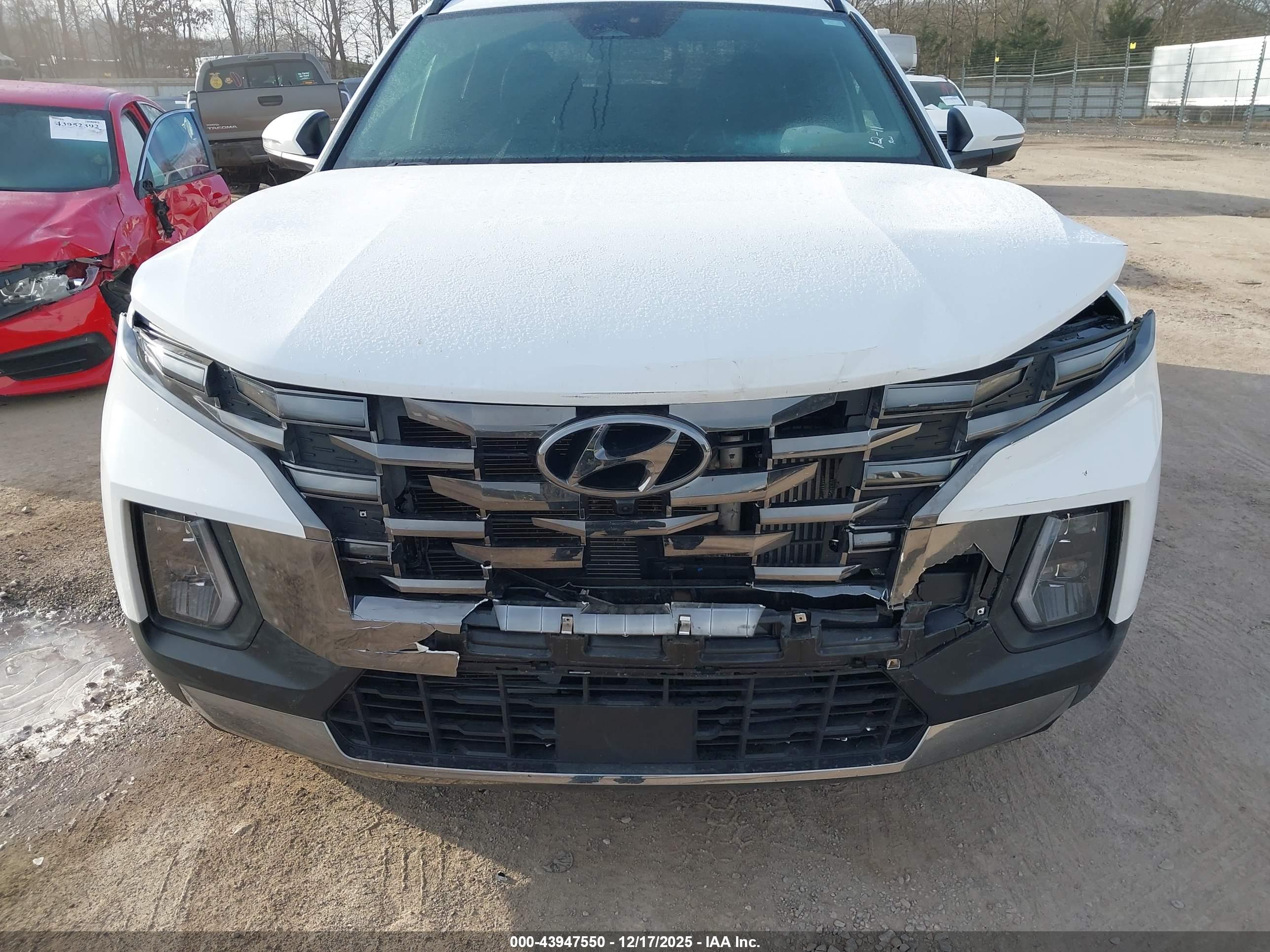 HYUNDAI SANTA image 6