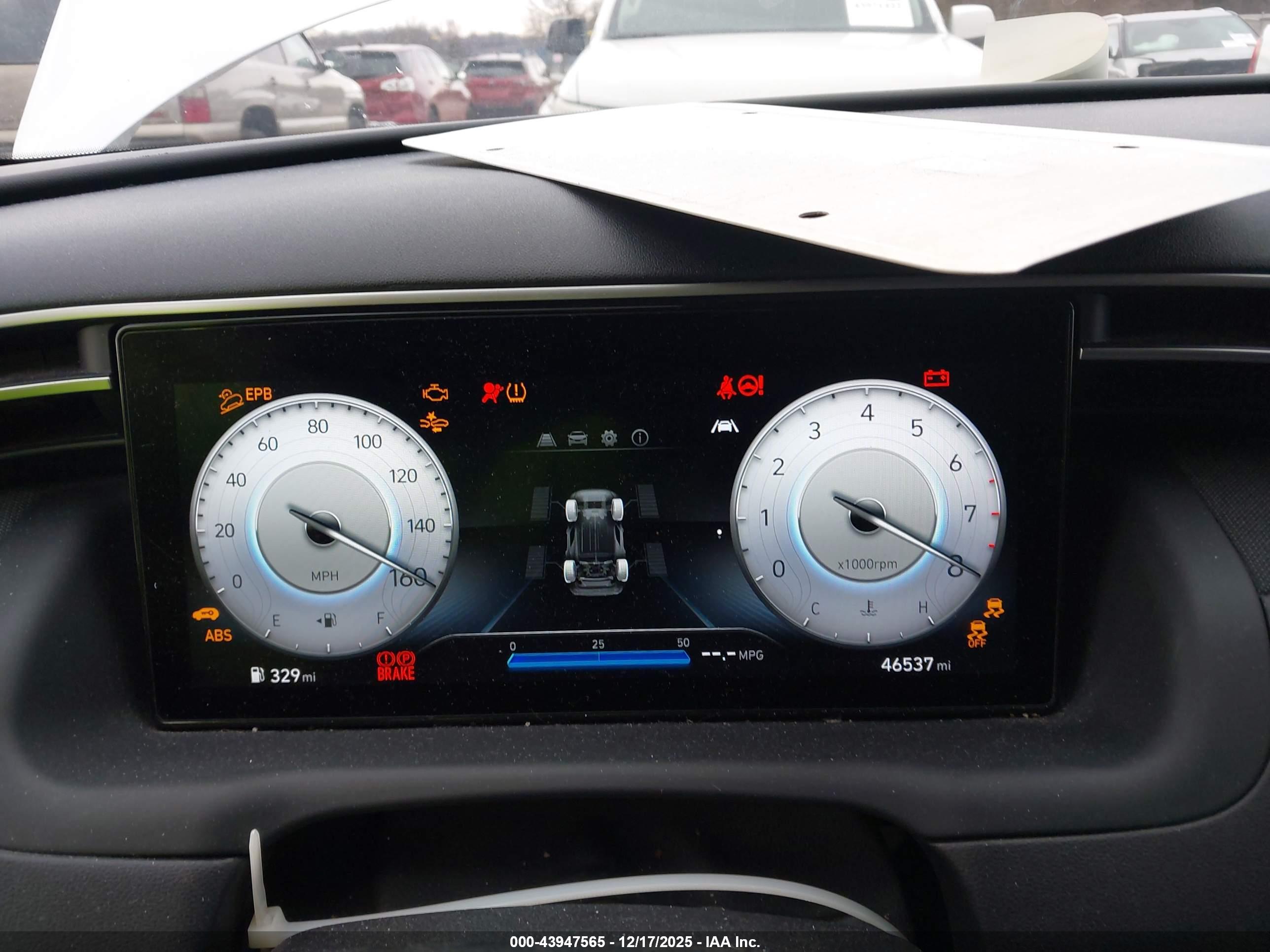 HYUNDAI TUCSON image 7