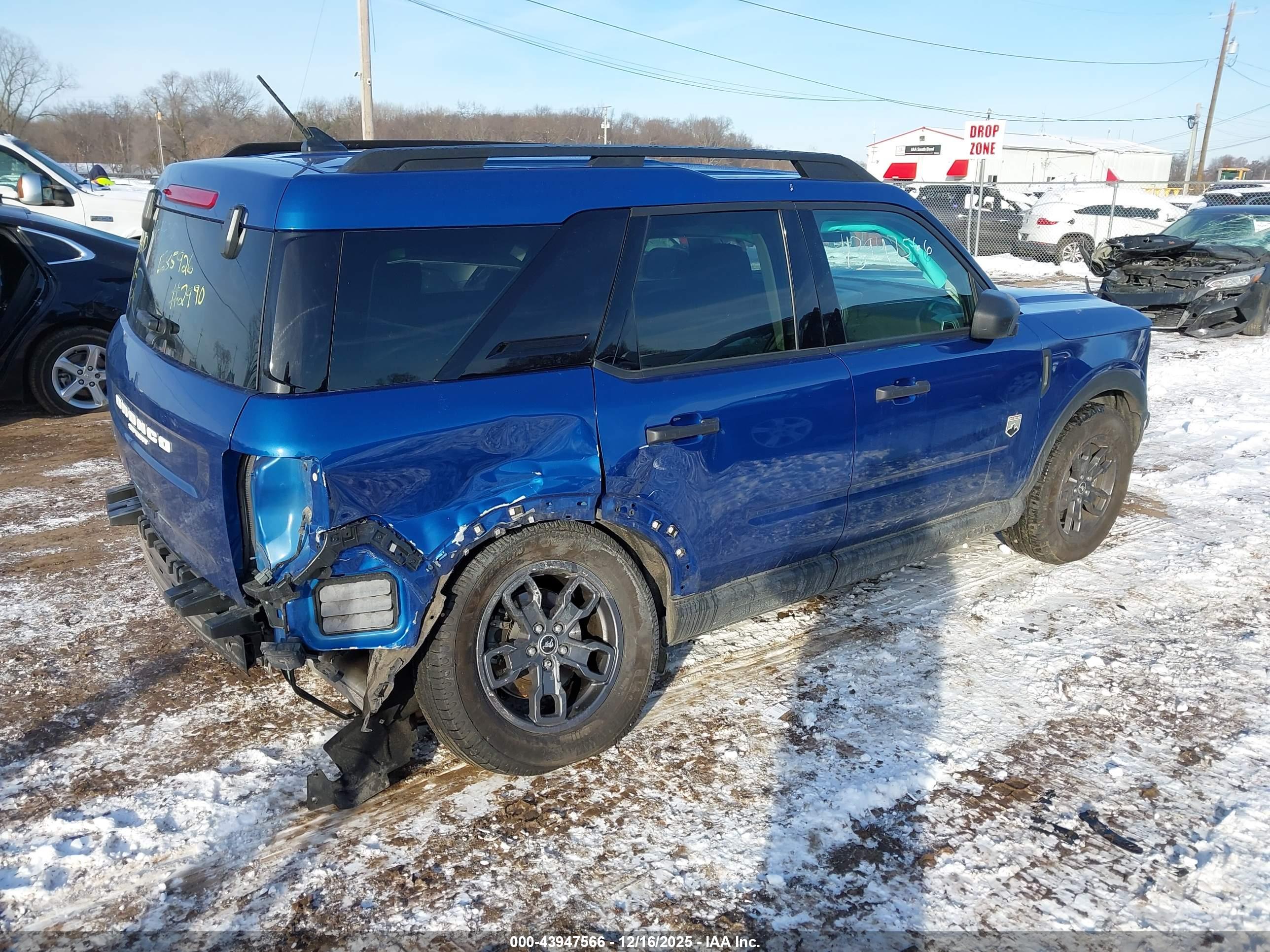 FORD BRONCO image 4