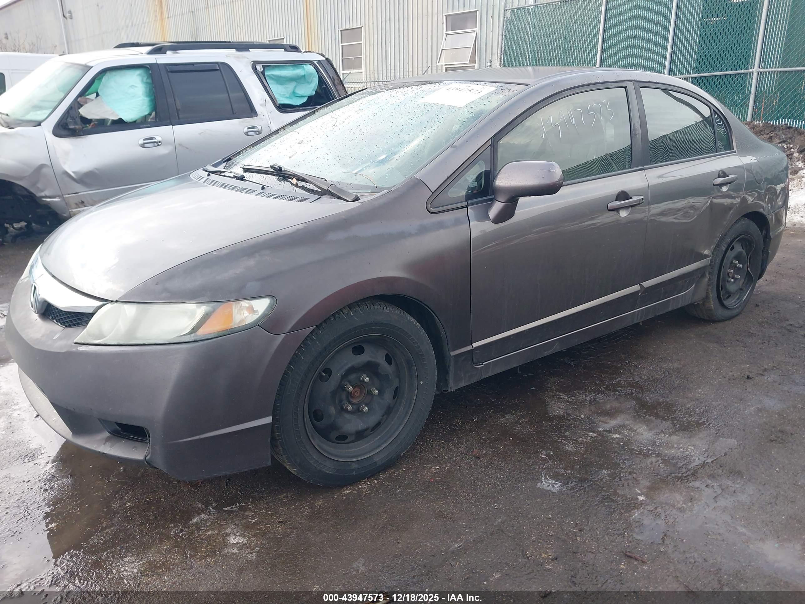 HONDA CIVIC image 2