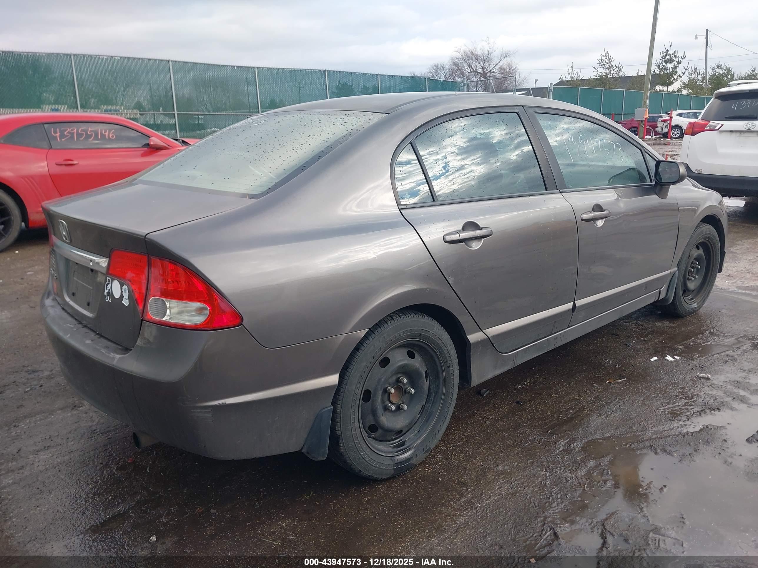 HONDA CIVIC image 4