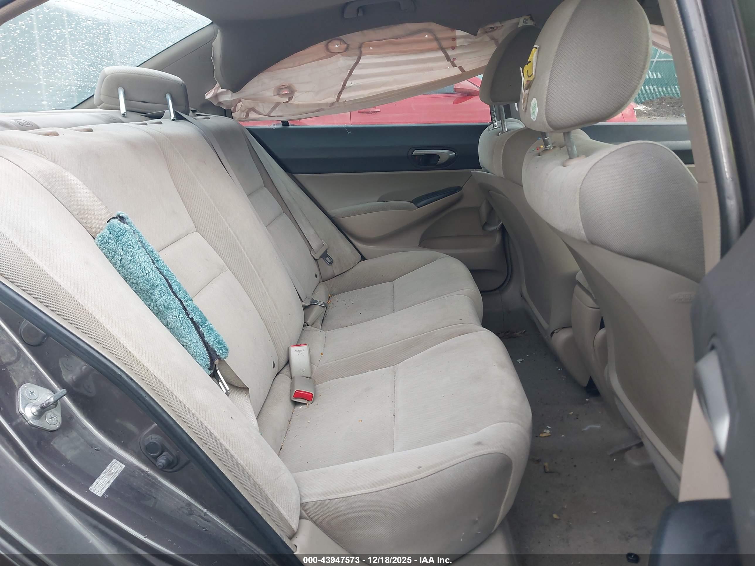 HONDA CIVIC image 8