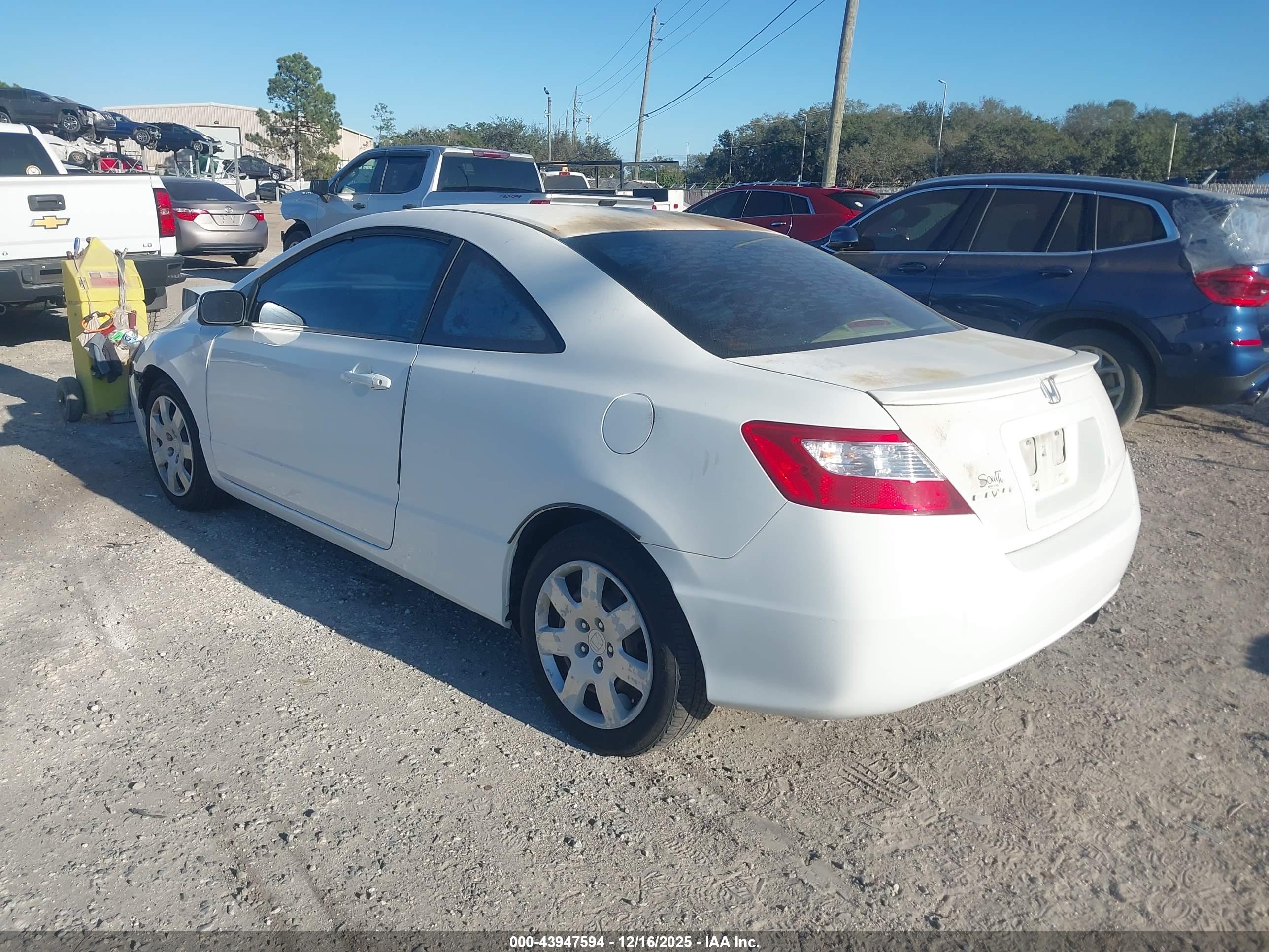 HONDA CIVIC image 3