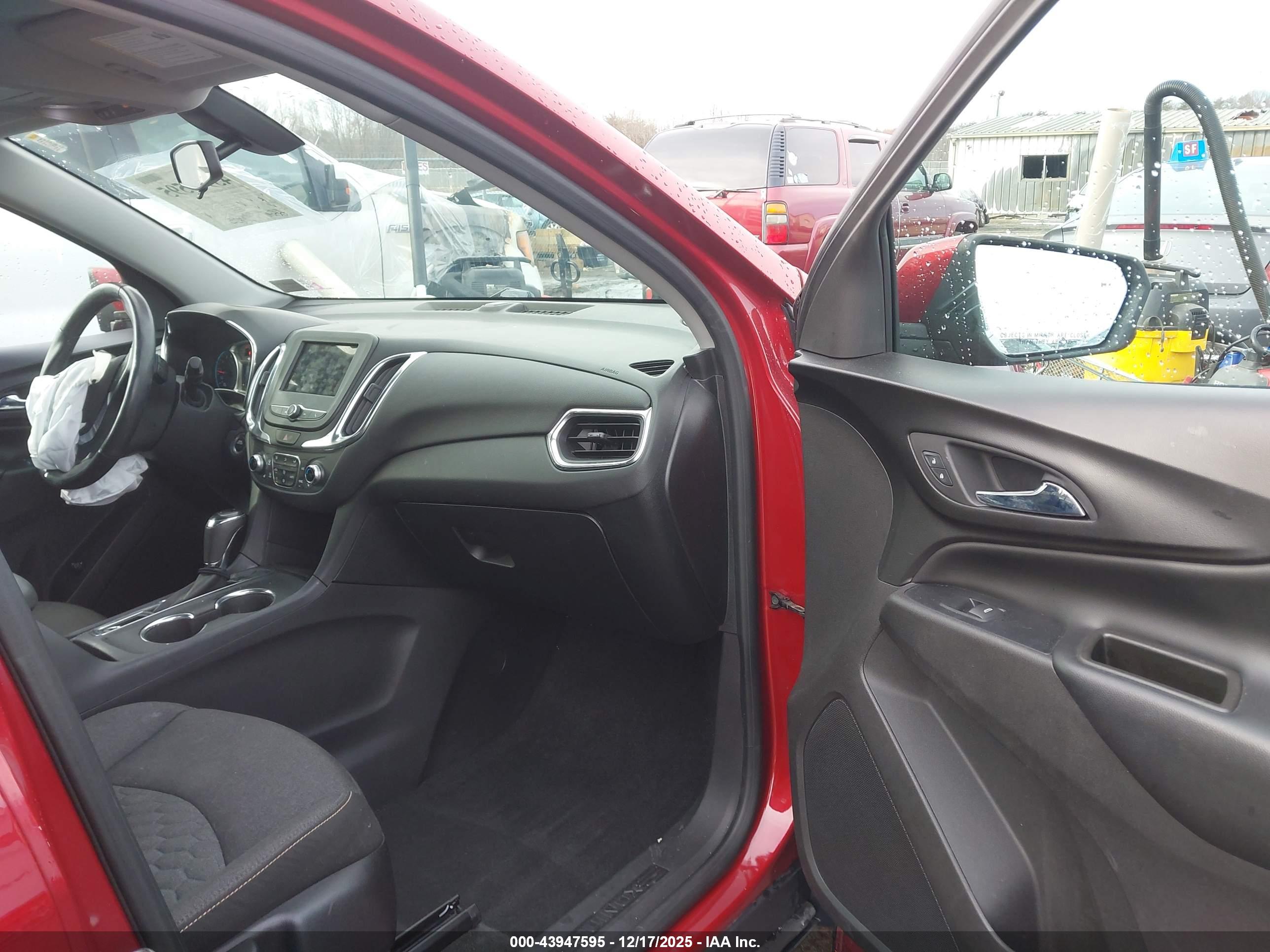 CHEVROLET EQUINOX image 5