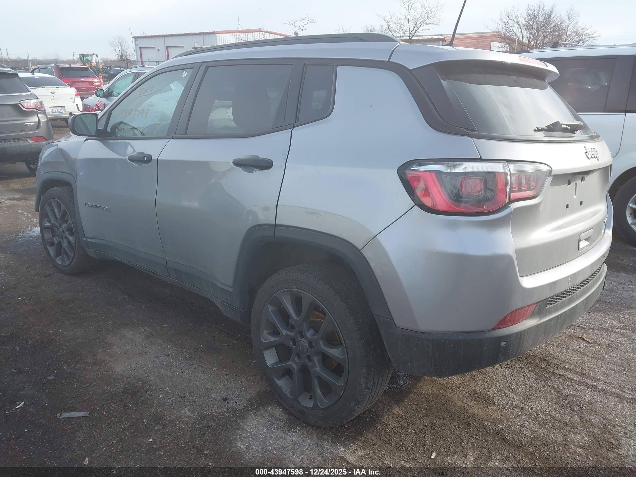 JEEP COMPASS image 3