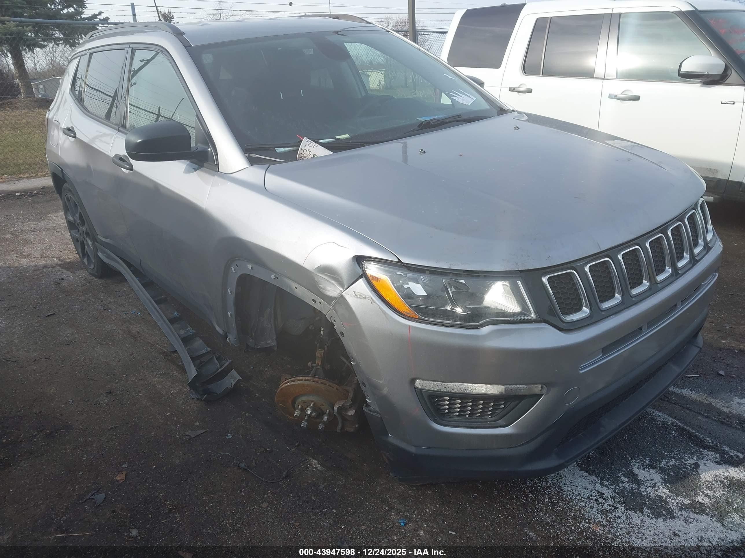 JEEP COMPASS image 6