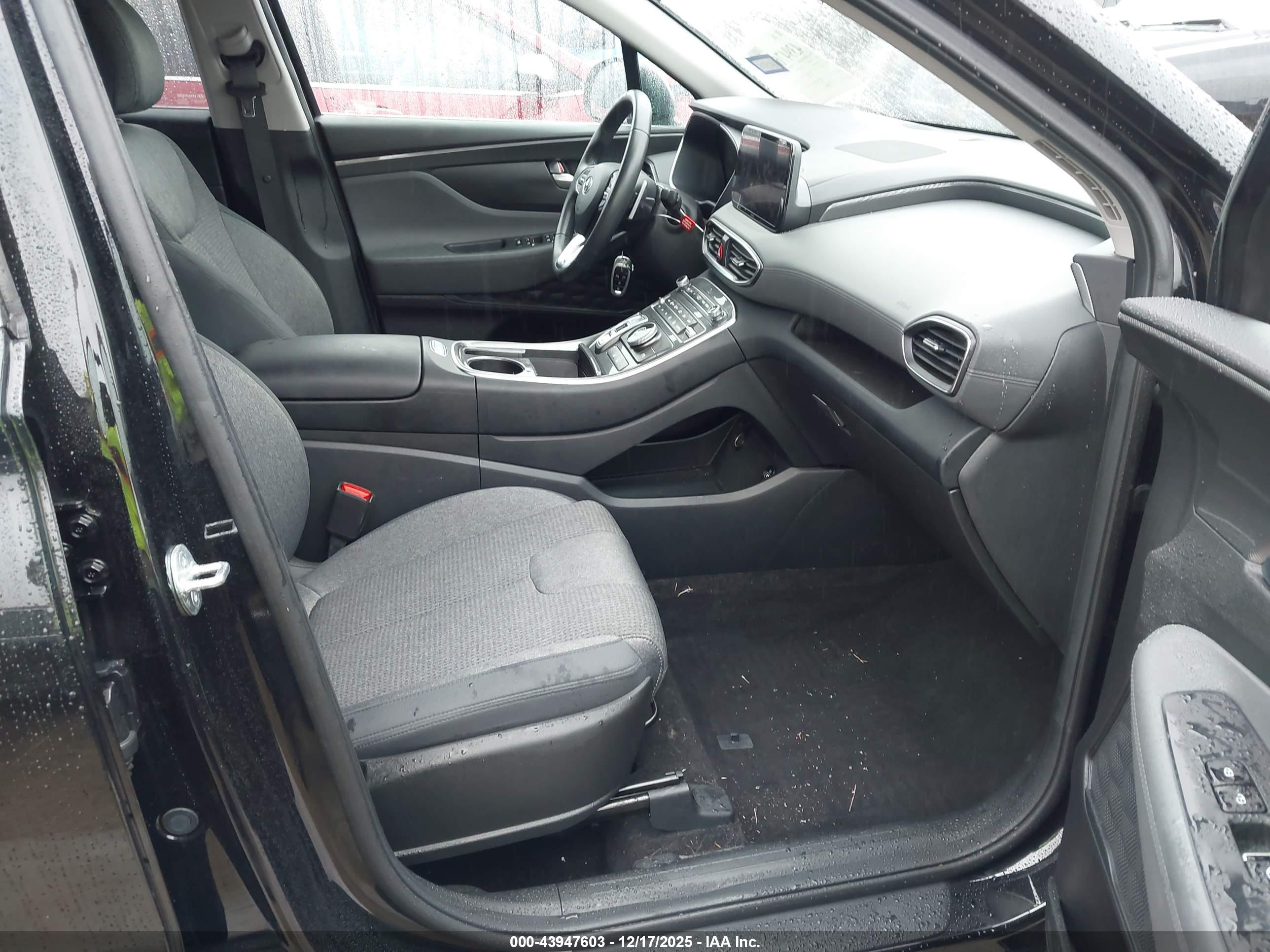 HYUNDAI SANTA image 5