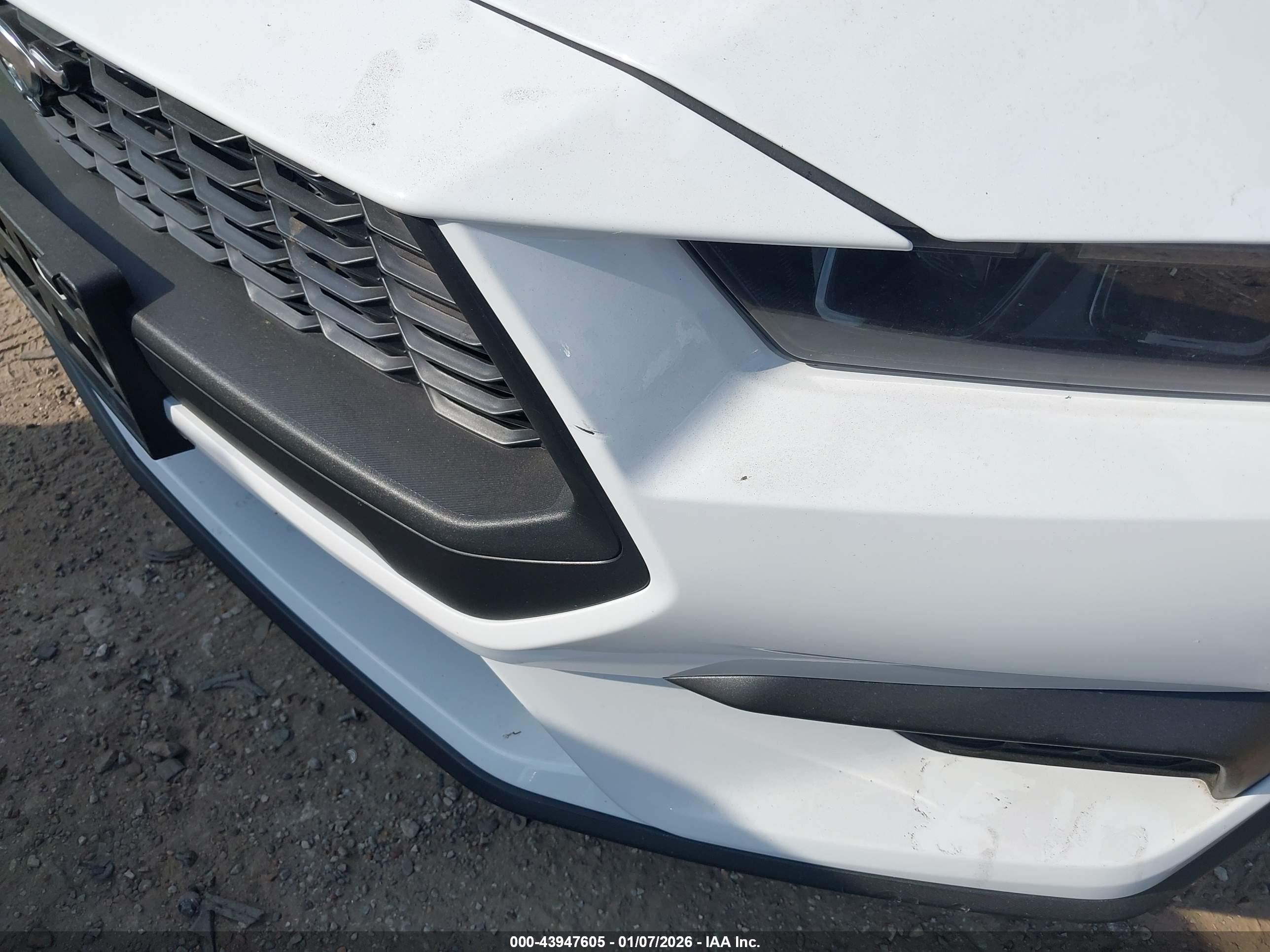 FORD MUSTANG image 6