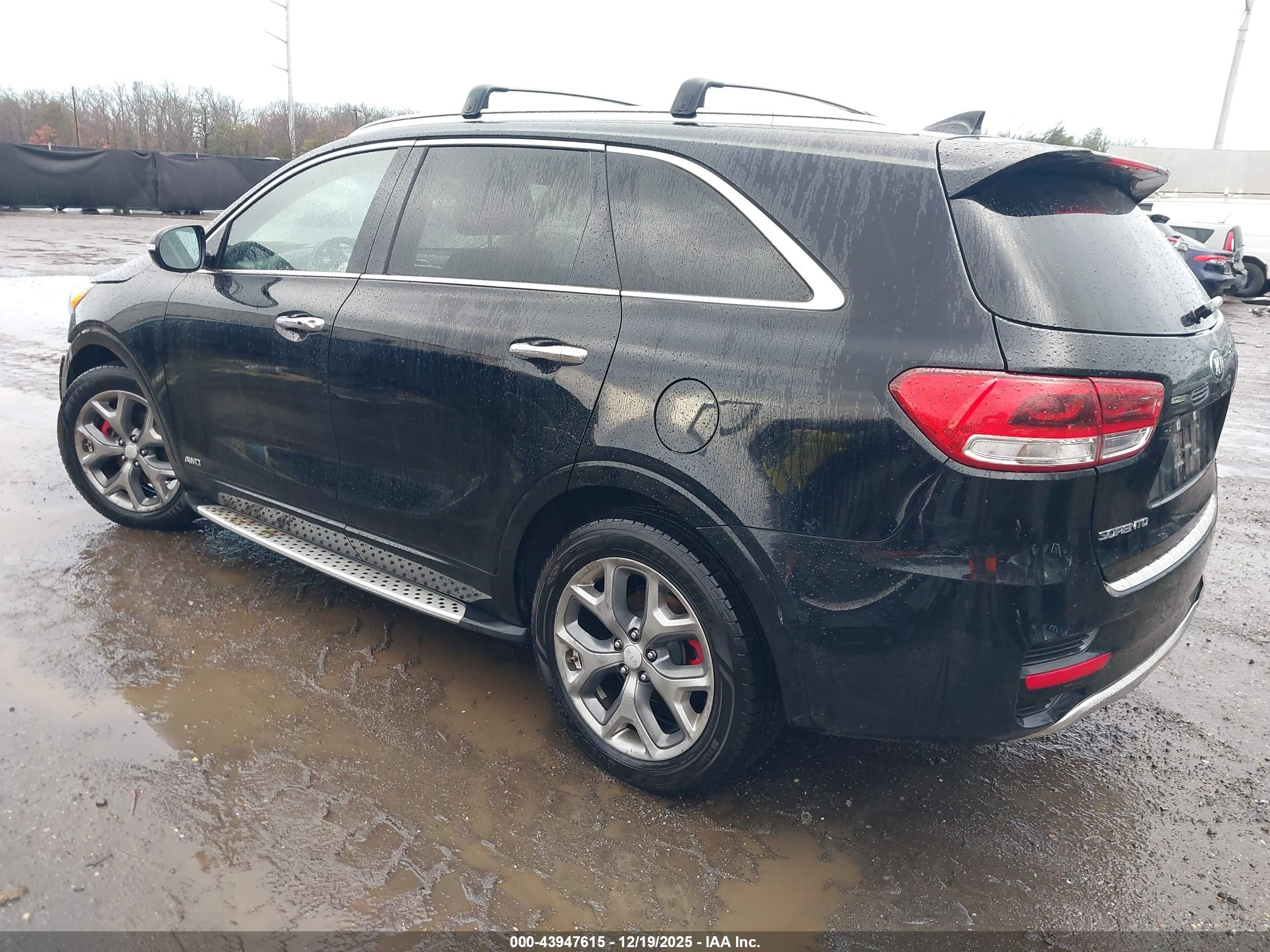 KIA SORENTO image 3