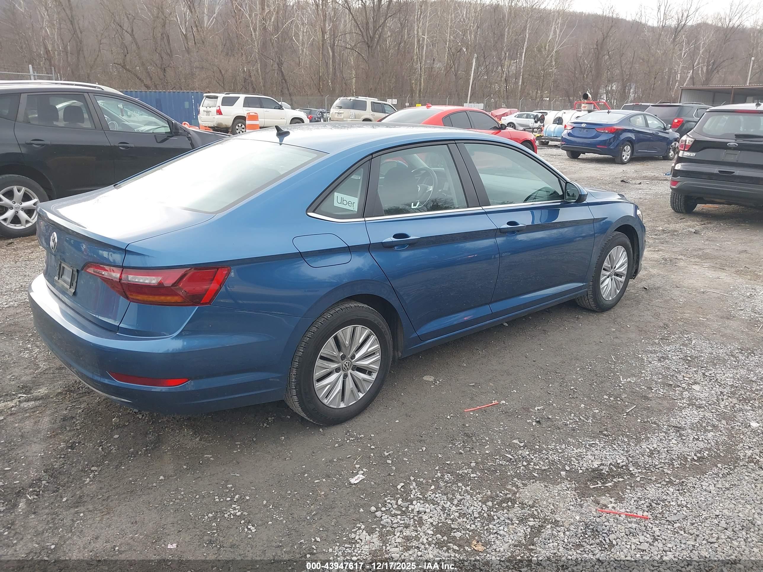 VOLKSWAGEN JETTA image 4