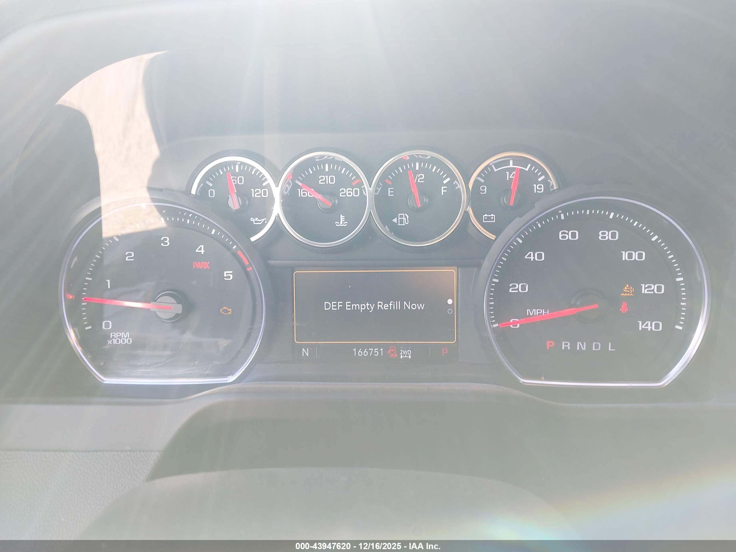 CHEVROLET SILVERADO image 6