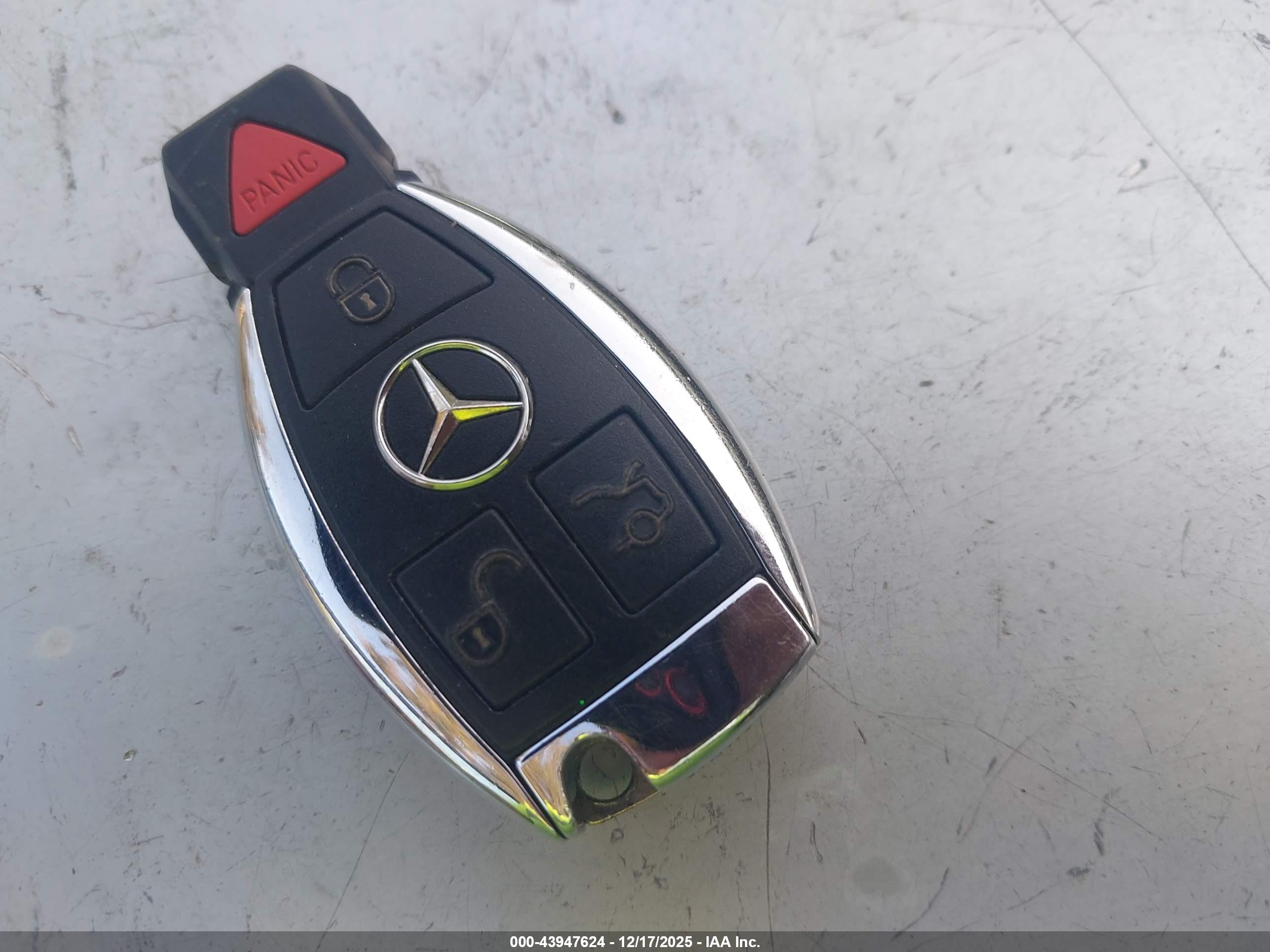 MERCEDES-BENZ C-CLASS image 11