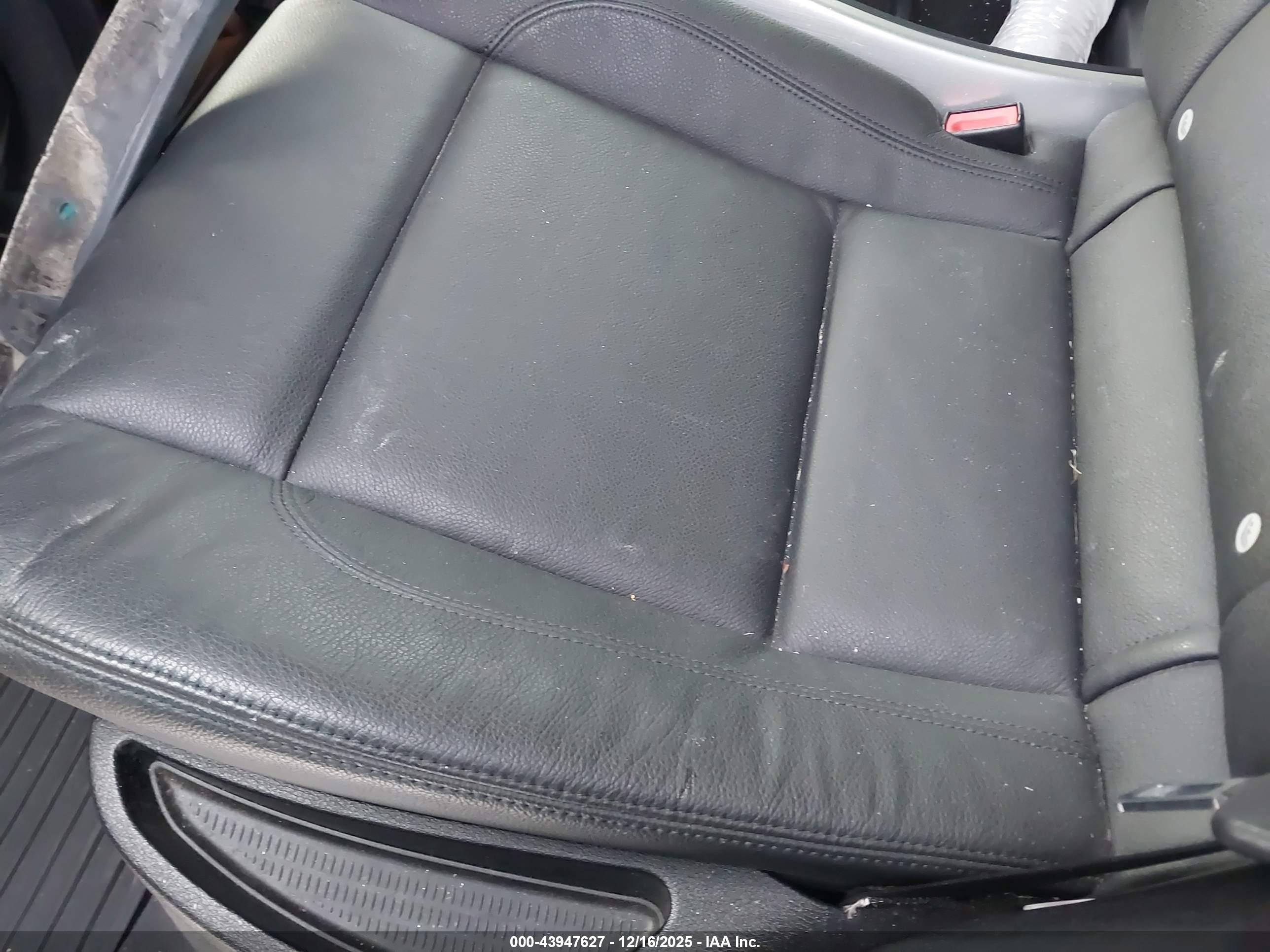 BMW X6 image 8