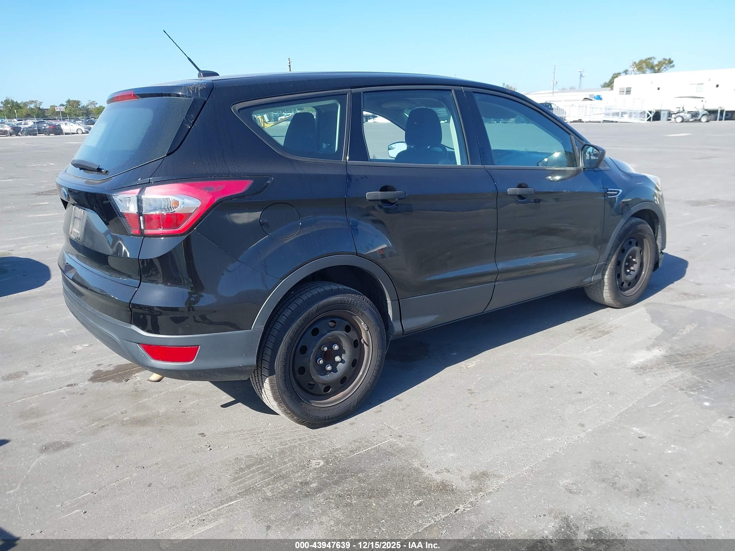 FORD ESCAPE image 4