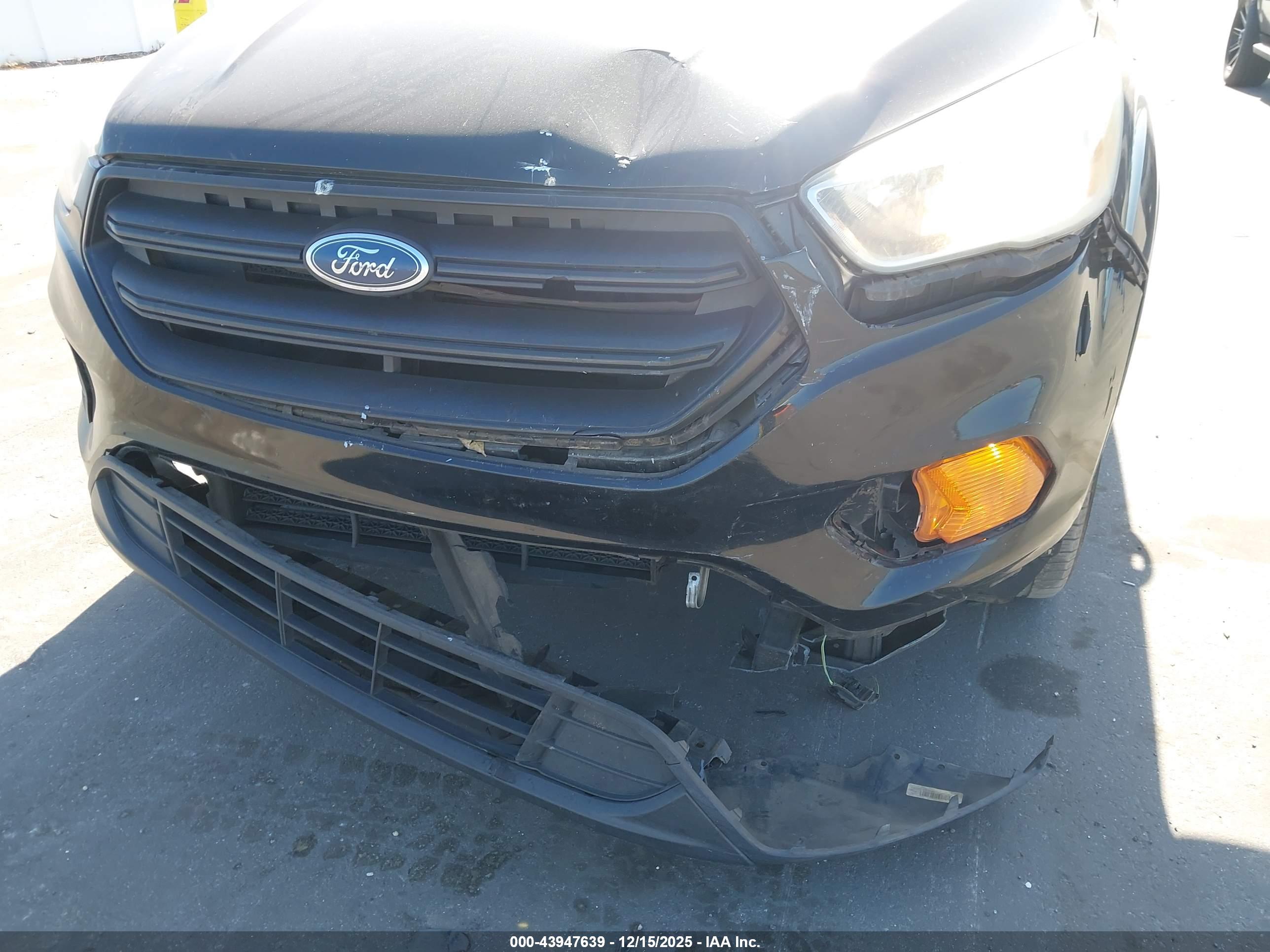FORD ESCAPE image 6