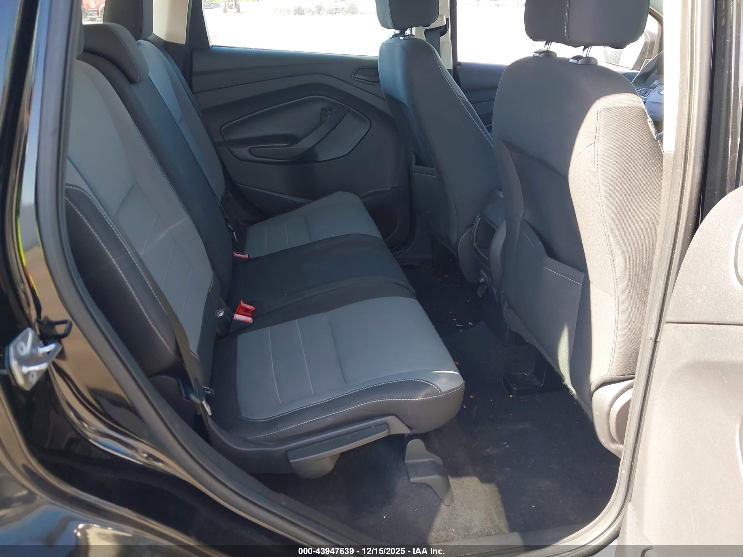 FORD ESCAPE image 8