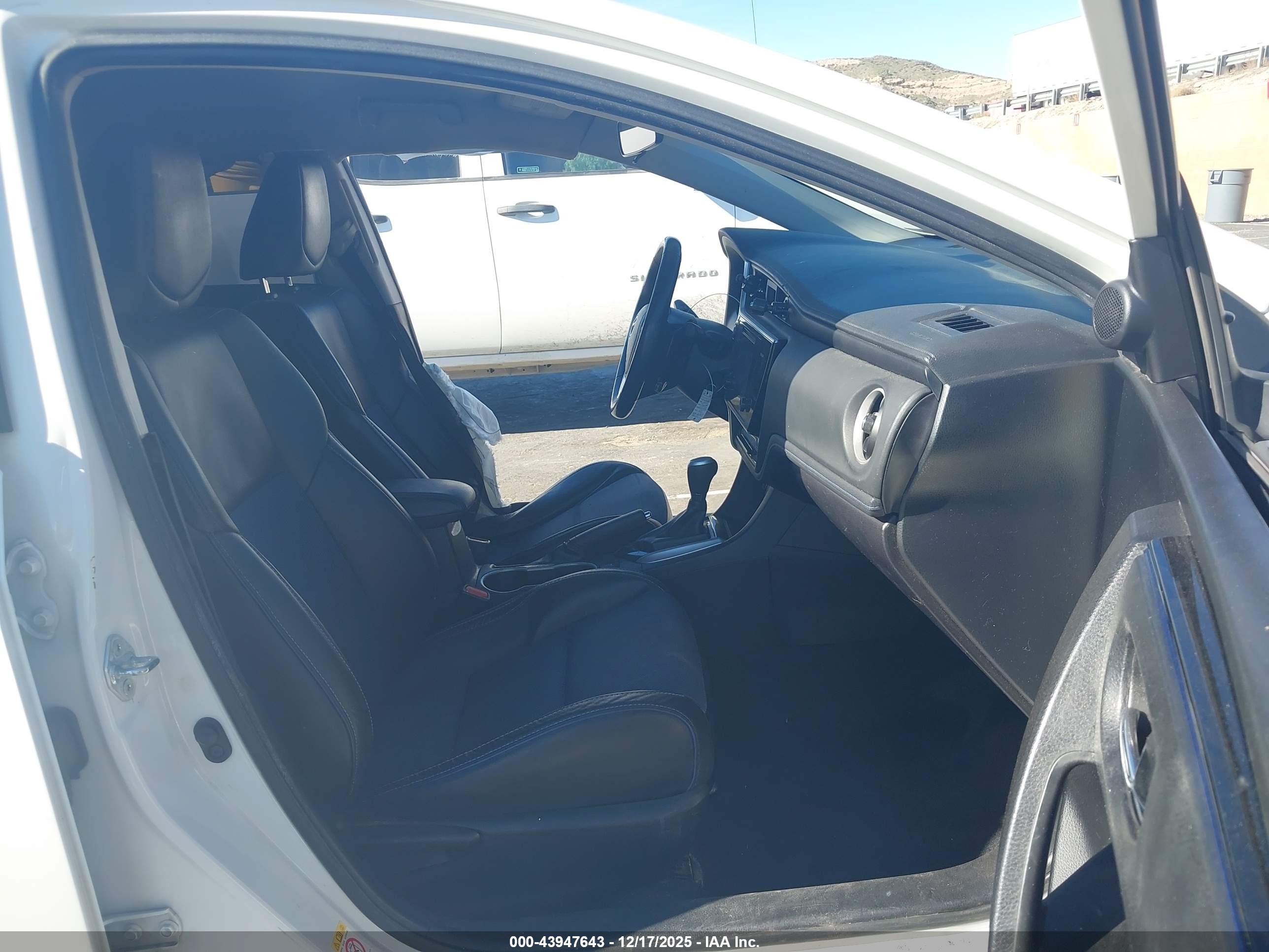 TOYOTA COROLLA image 5