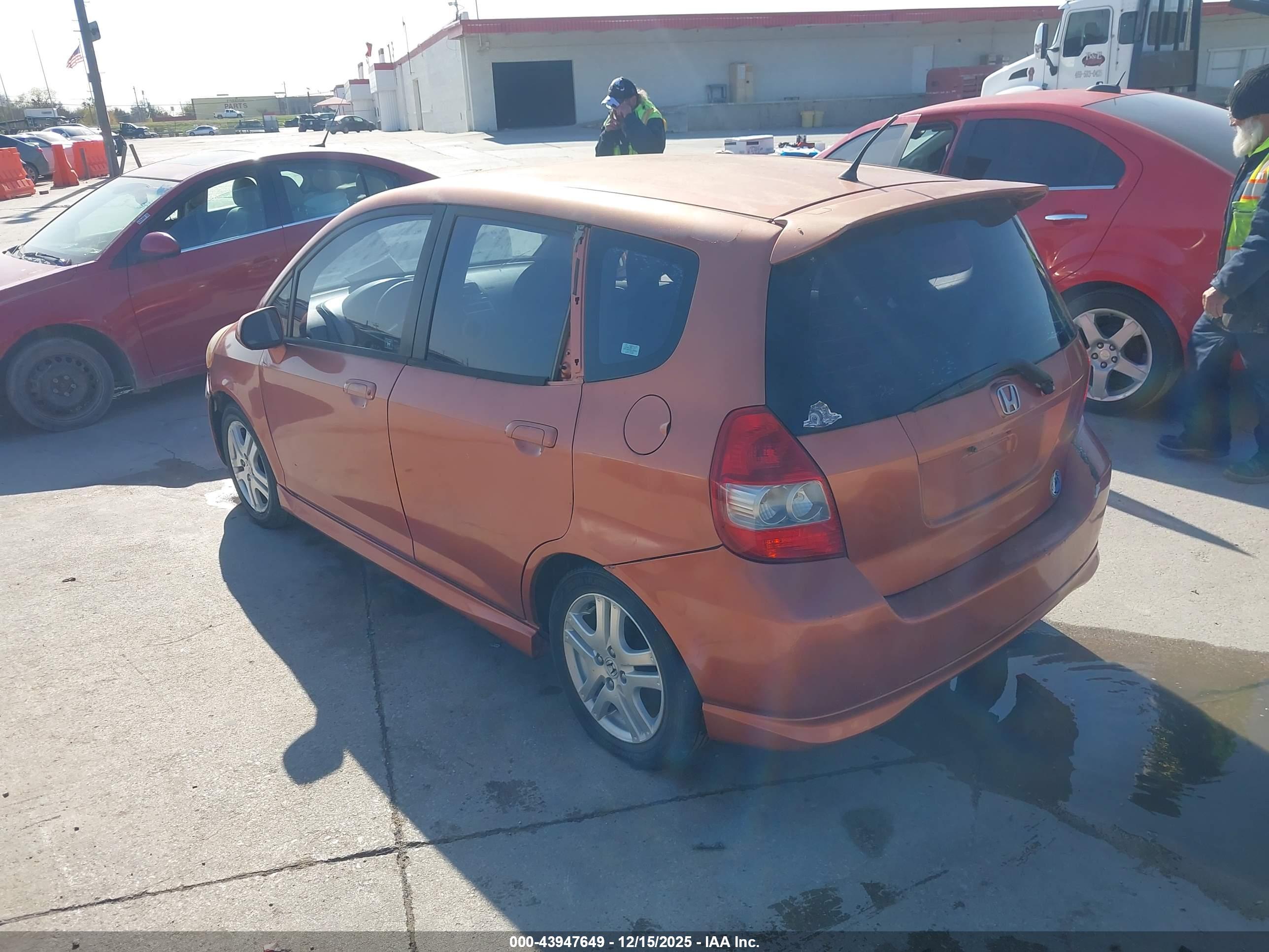 HONDA FIT image 3