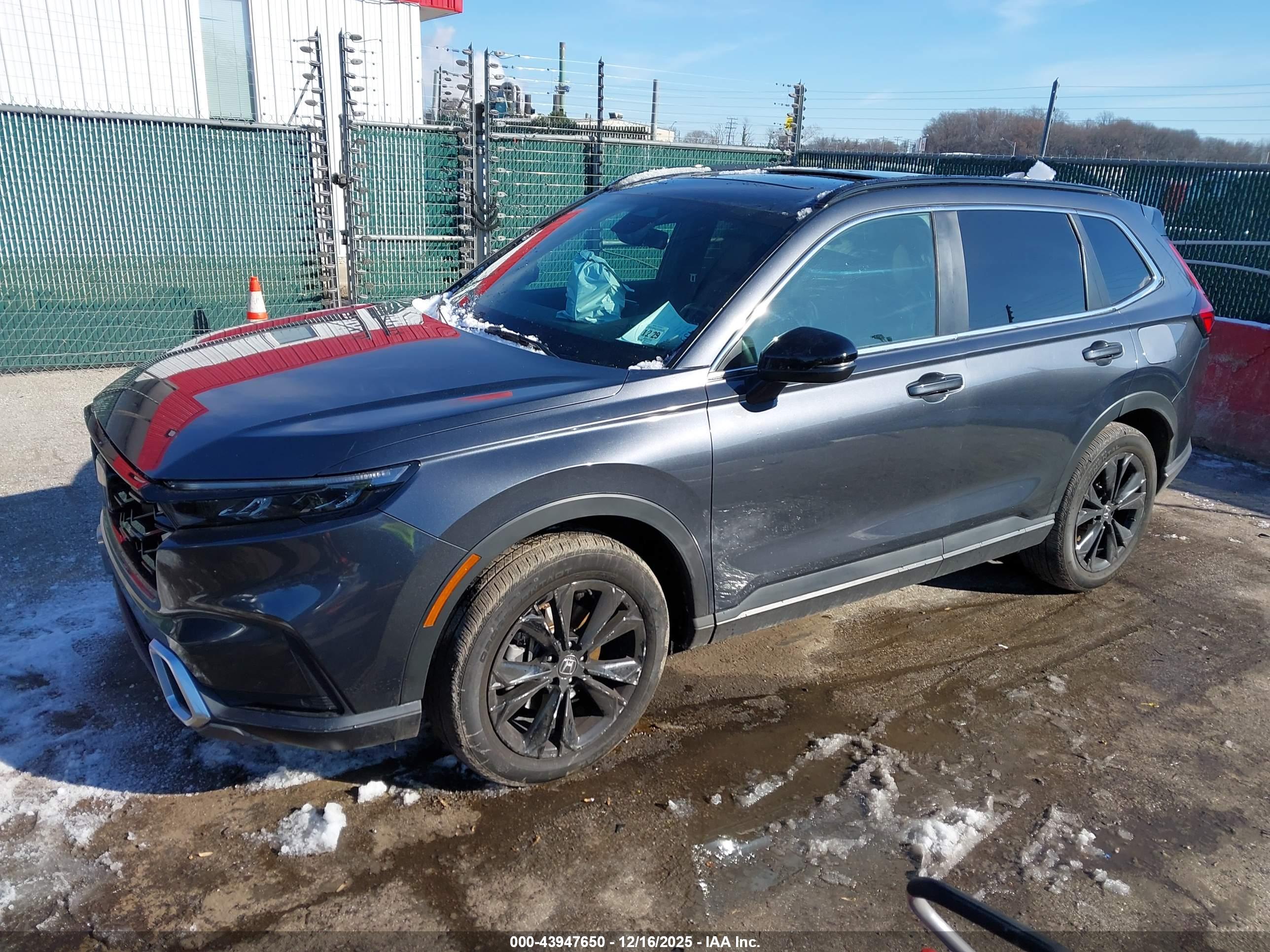 HONDA CR-V image 2