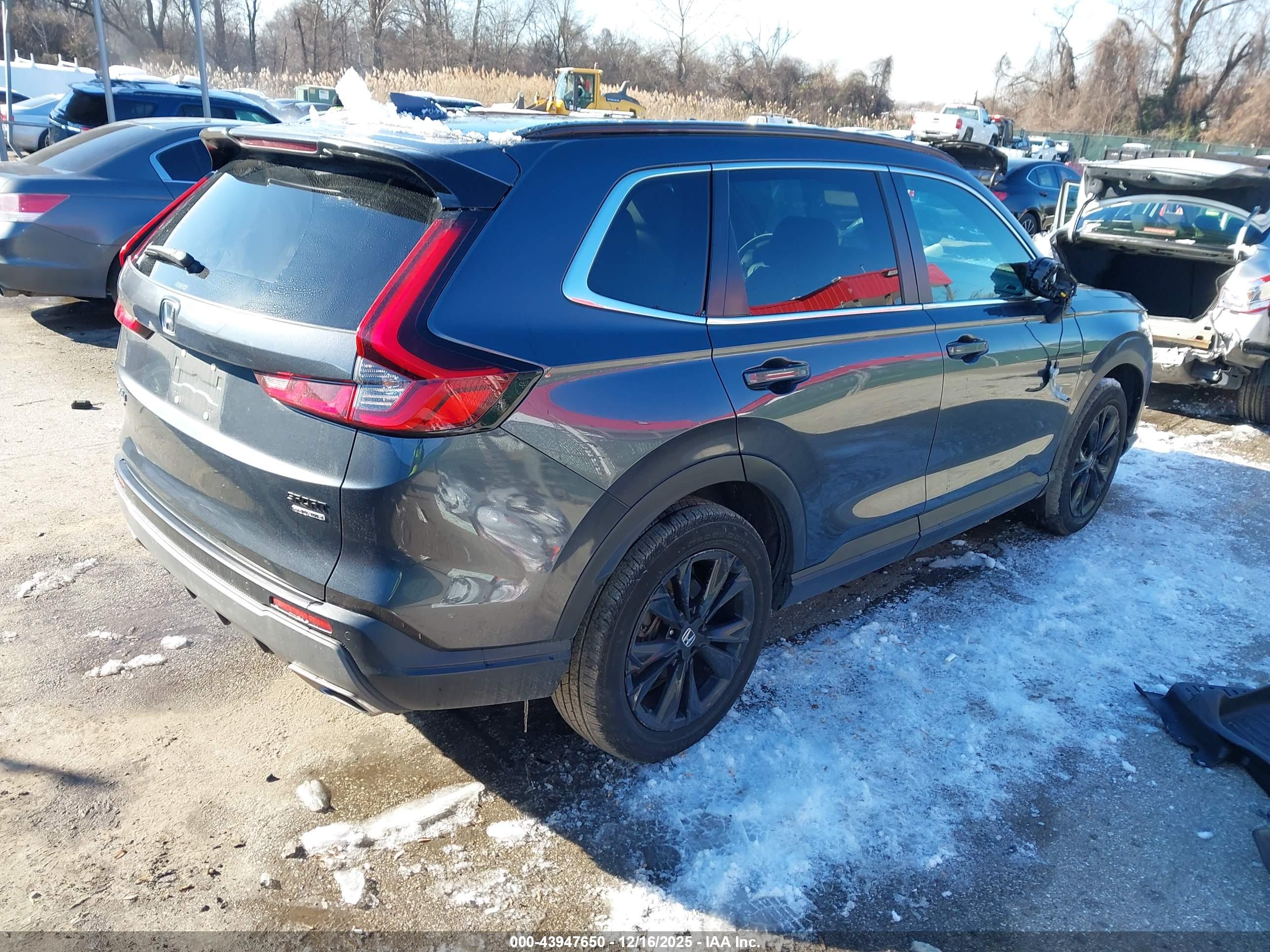 HONDA CR-V image 4
