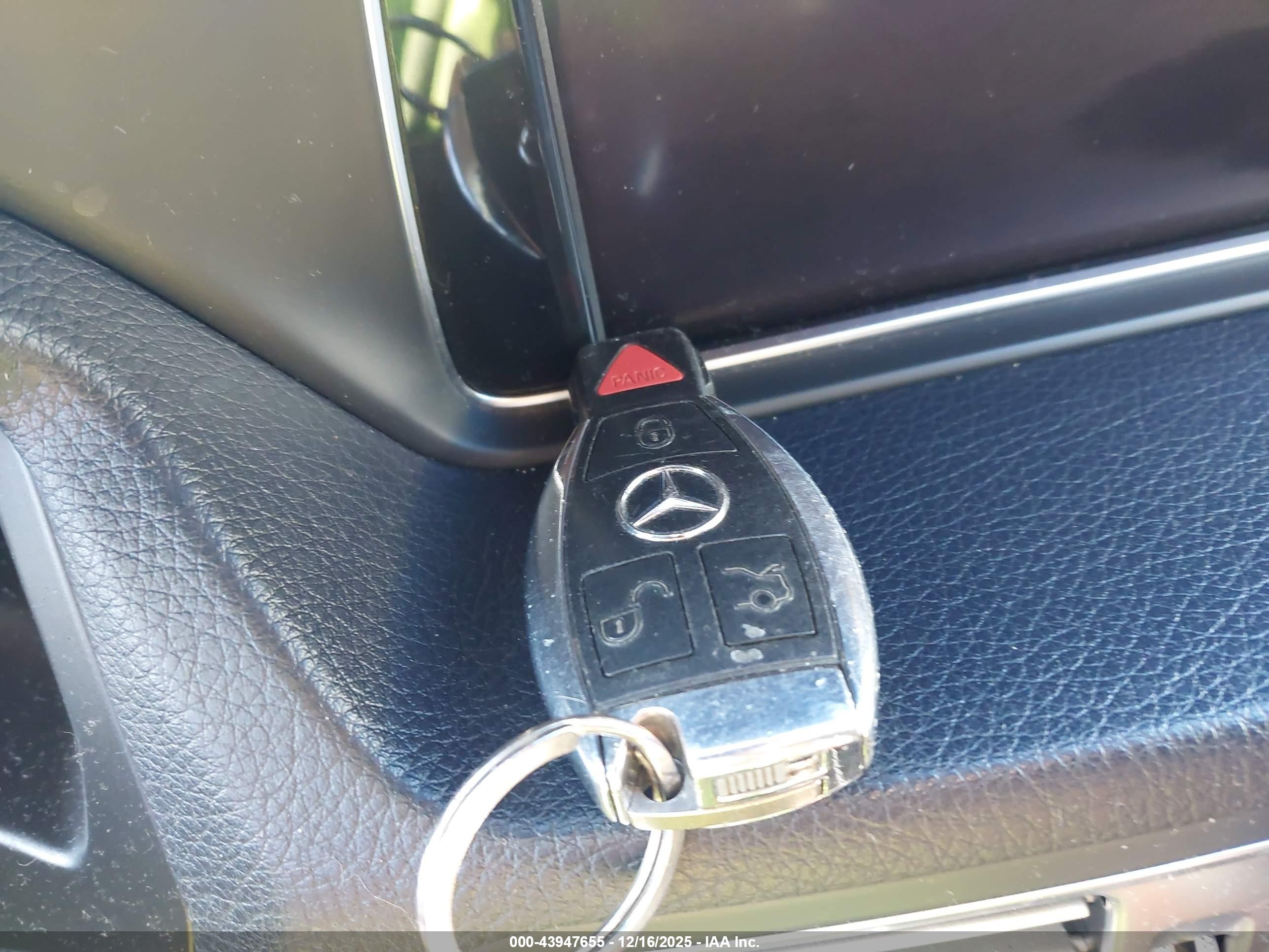 MERCEDES-BENZ E image 11