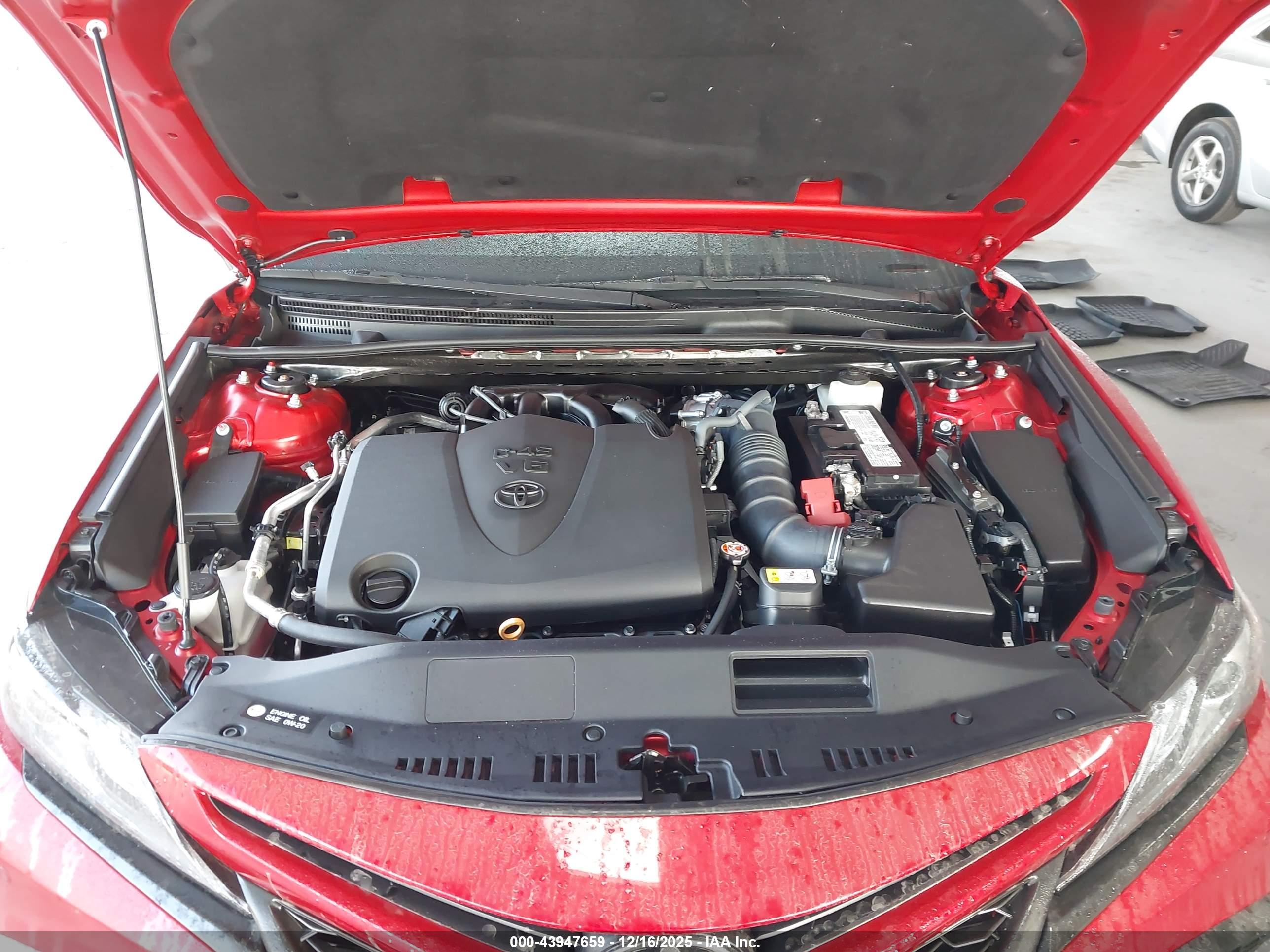 TOYOTA CAMRY image 10