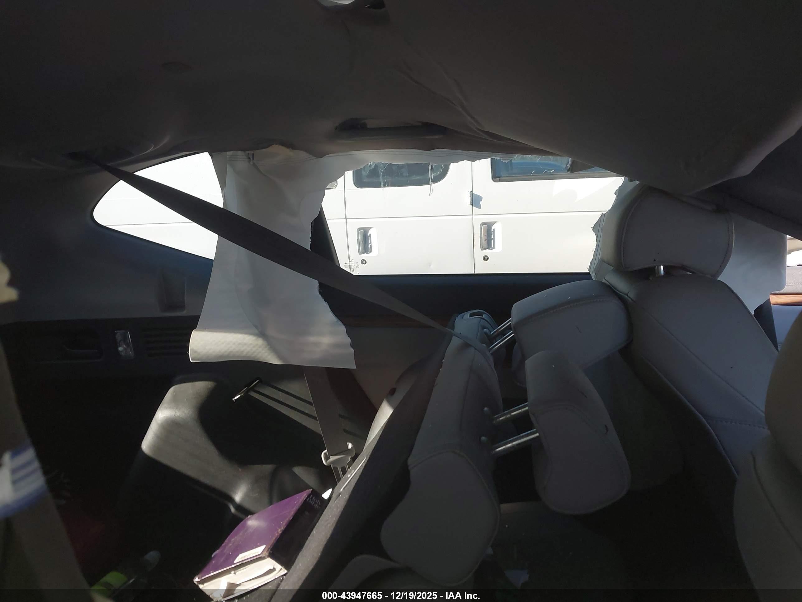 HONDA CR-V image 8