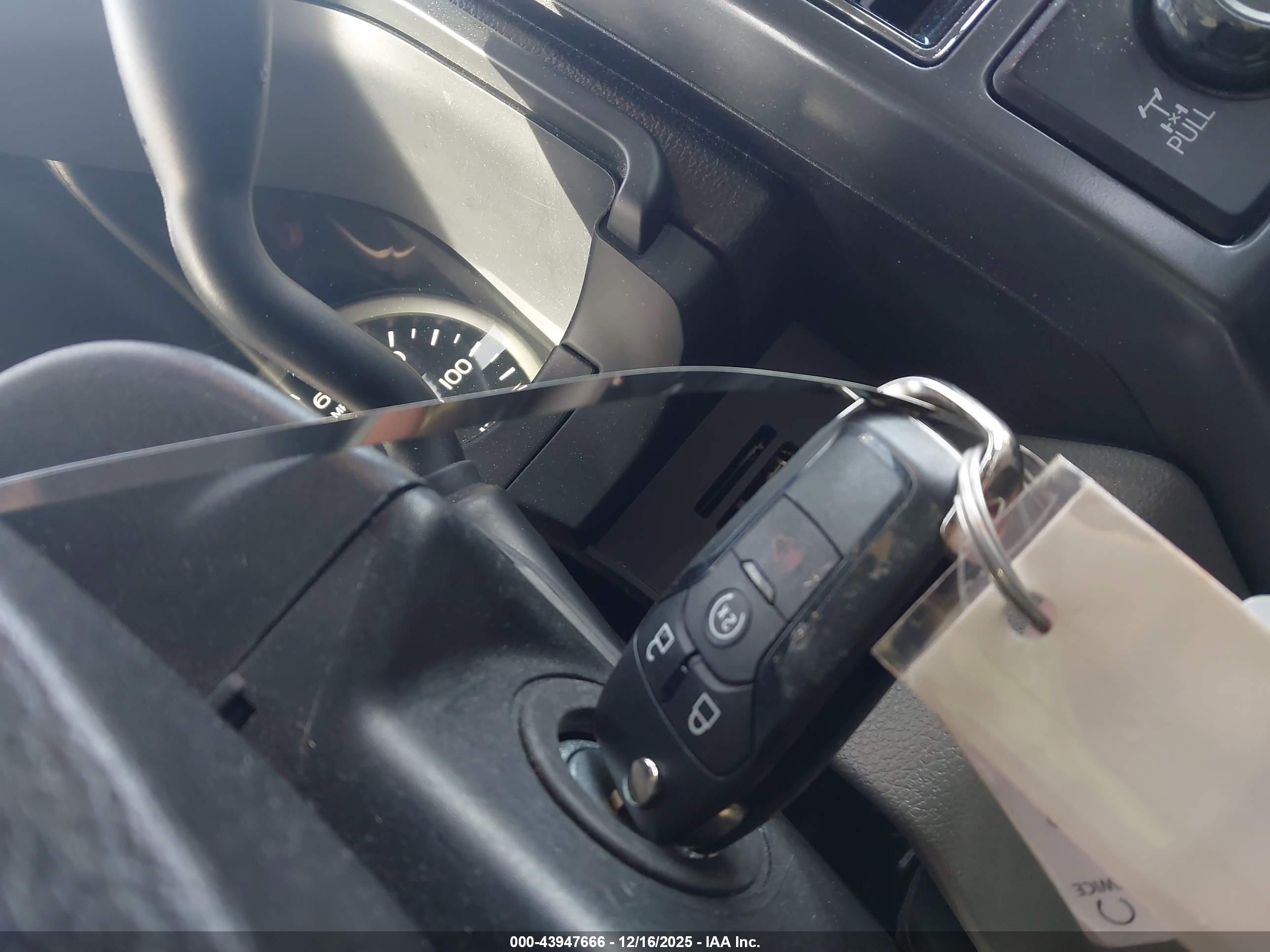 FORD F-150 image 11