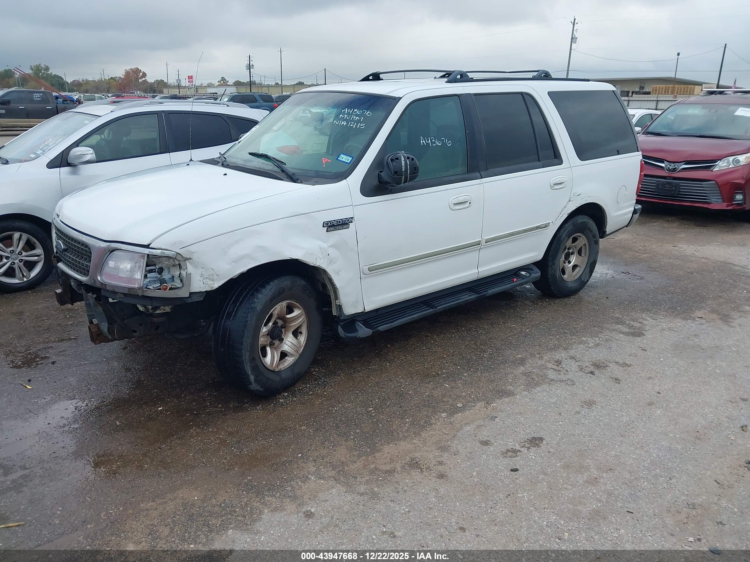 FORD EXPEDITION image 2