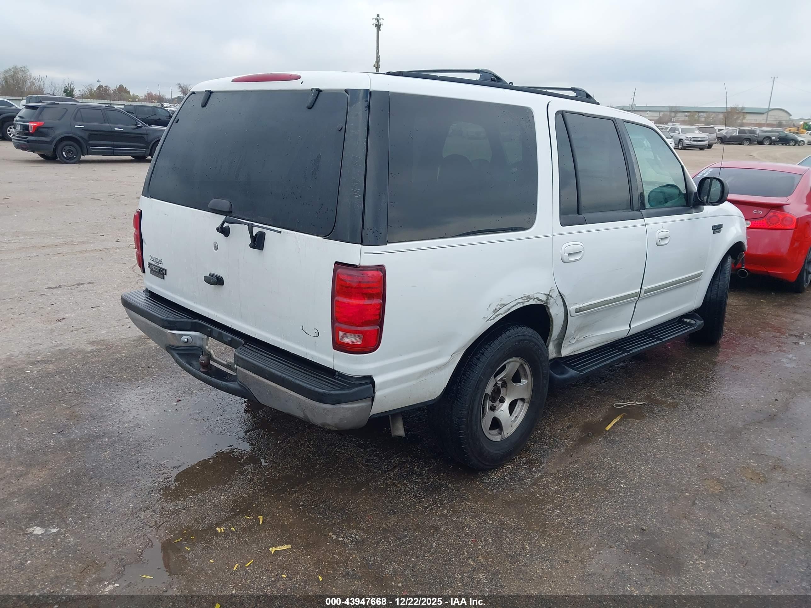 FORD EXPEDITION image 4