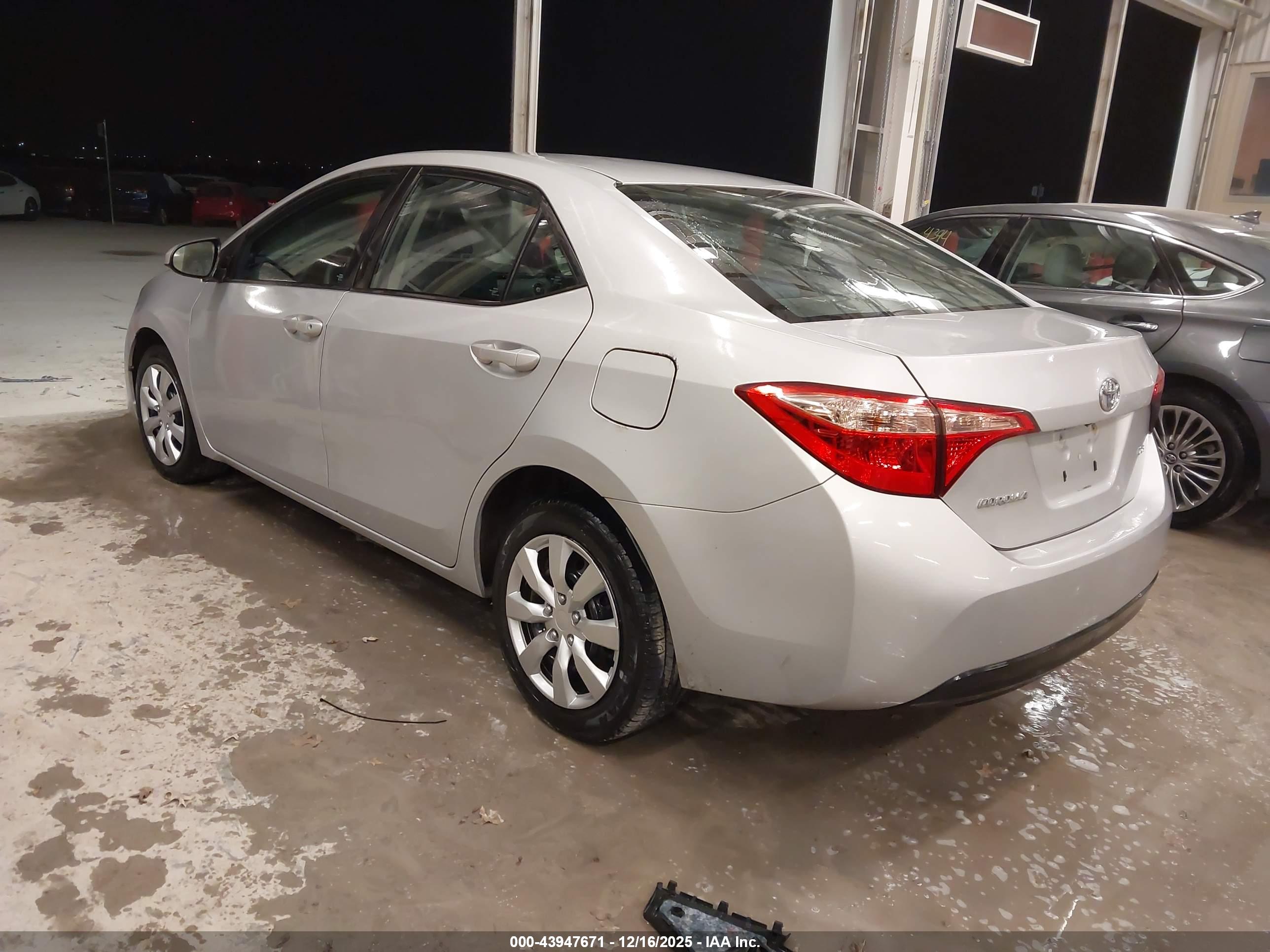 TOYOTA COROLLA image 3