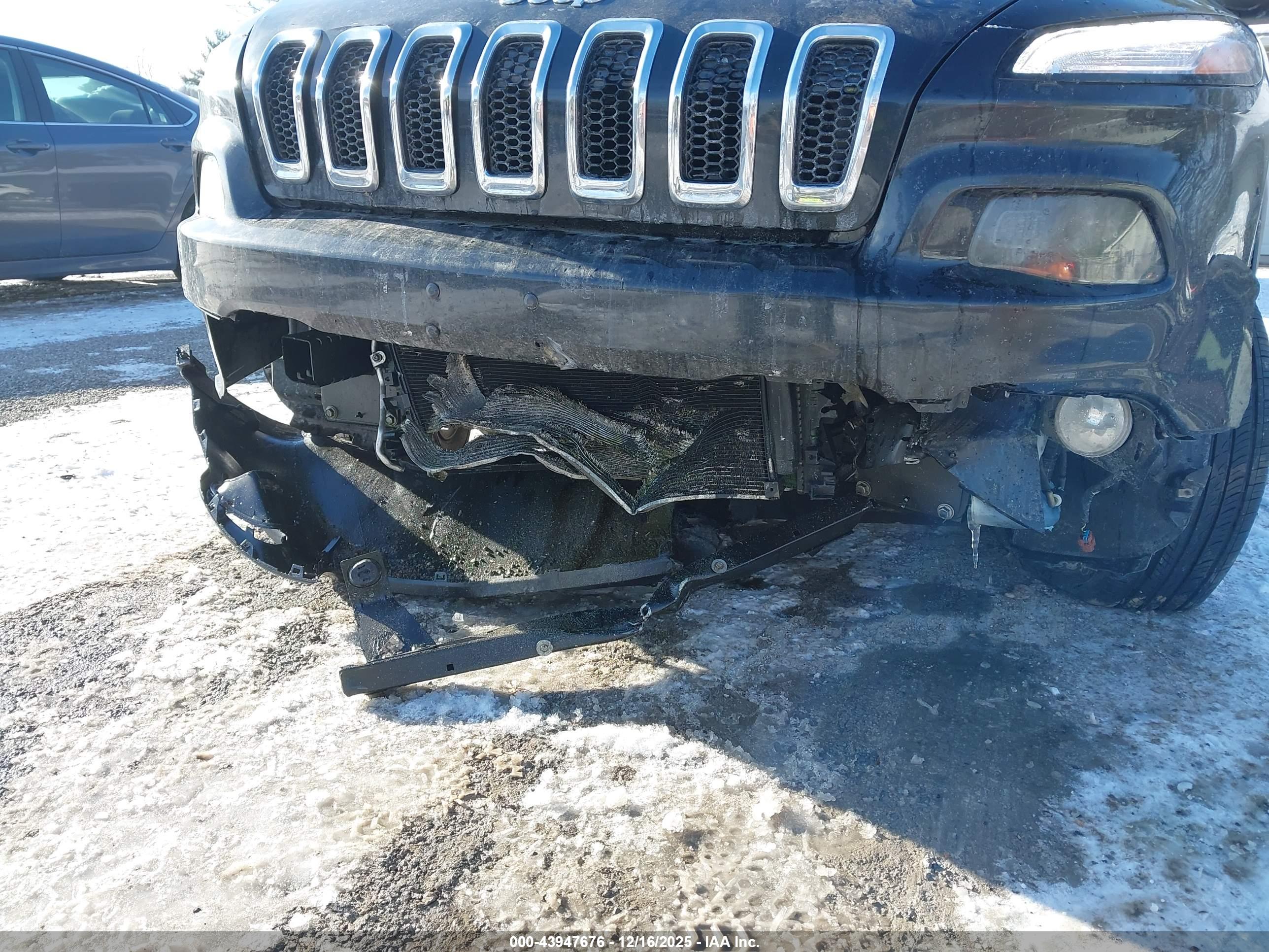 JEEP CHEROKEE image 6