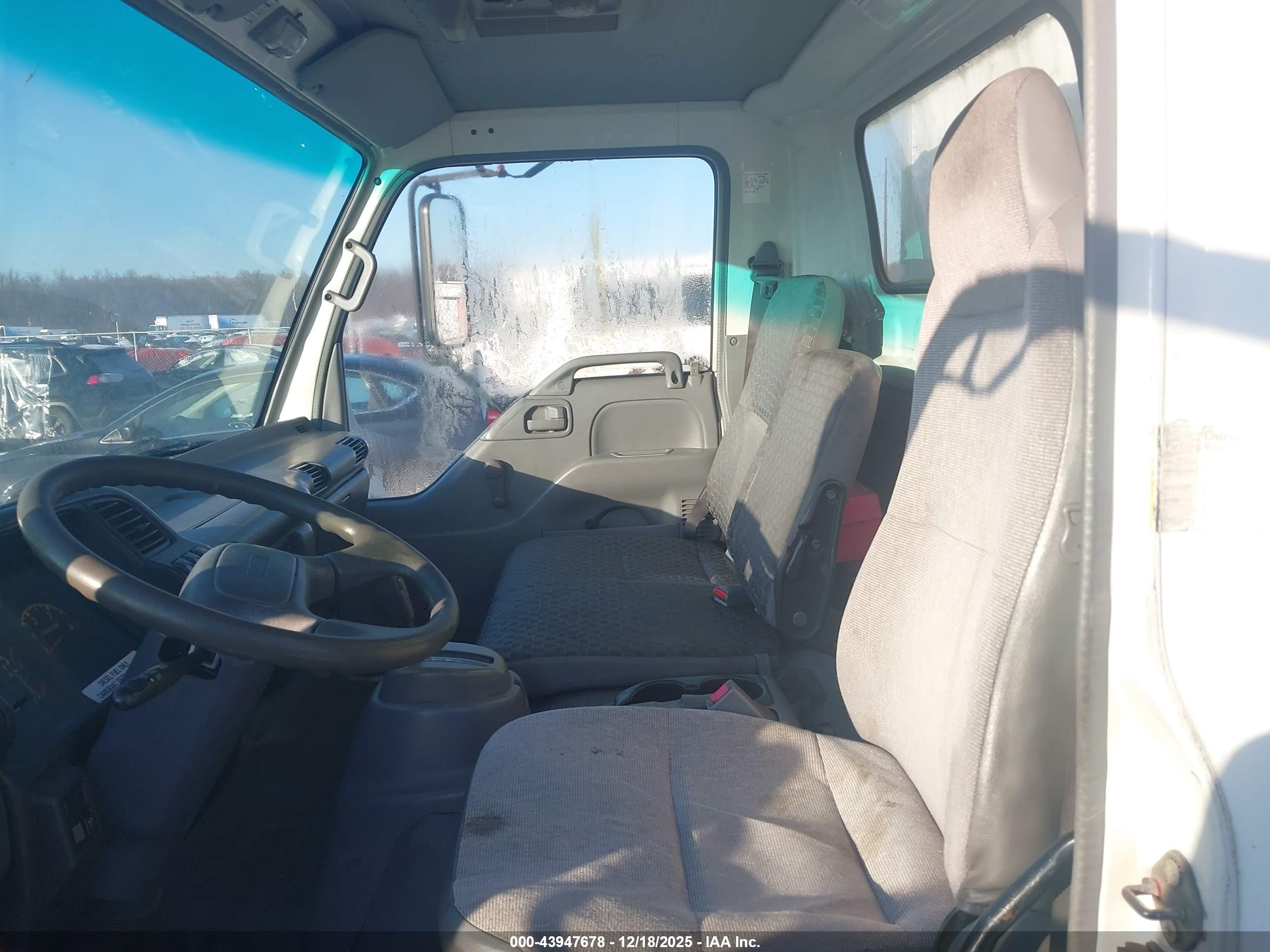 ISUZU W4S042 image 7