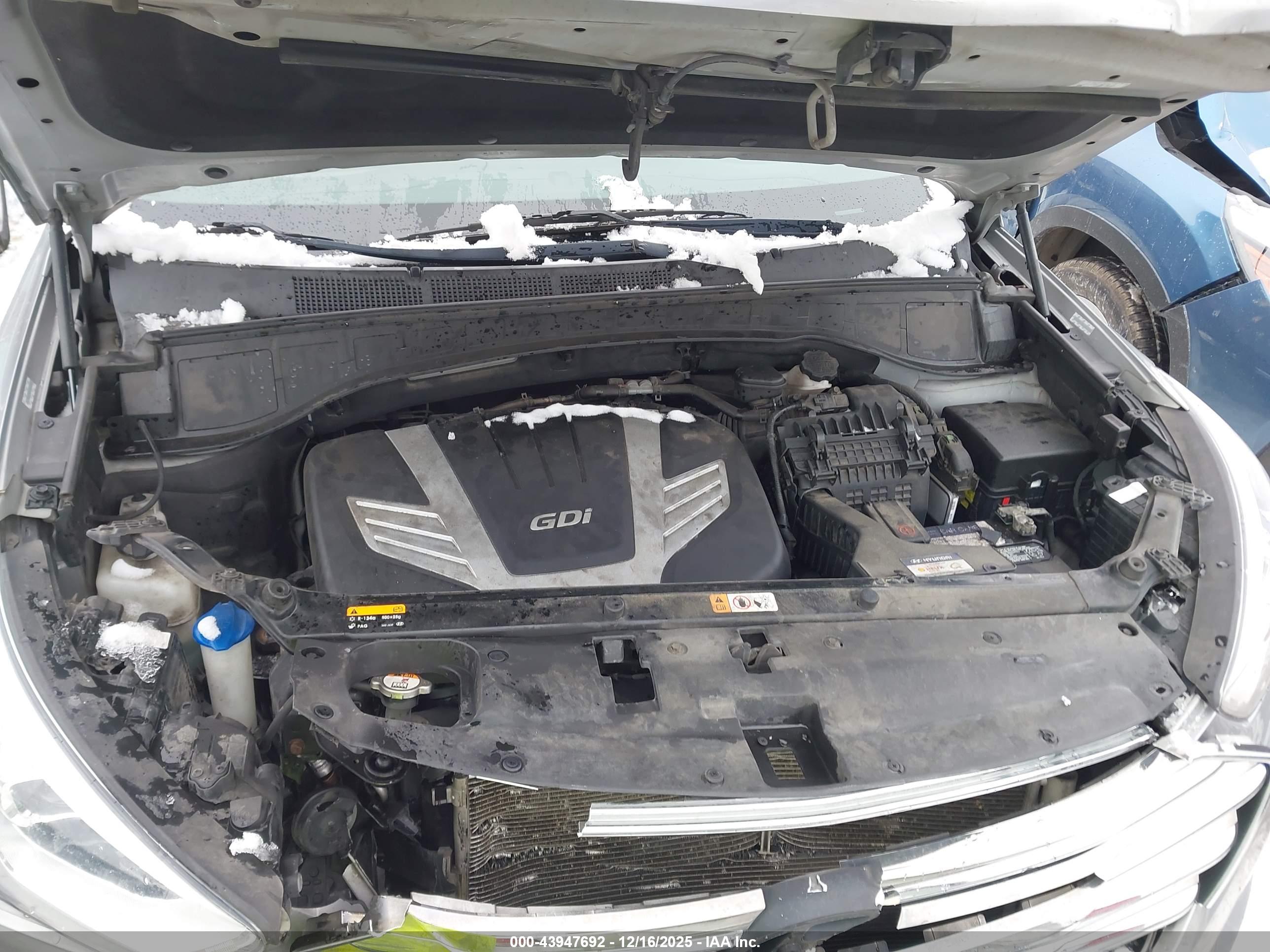 HYUNDAI SANTA image 10