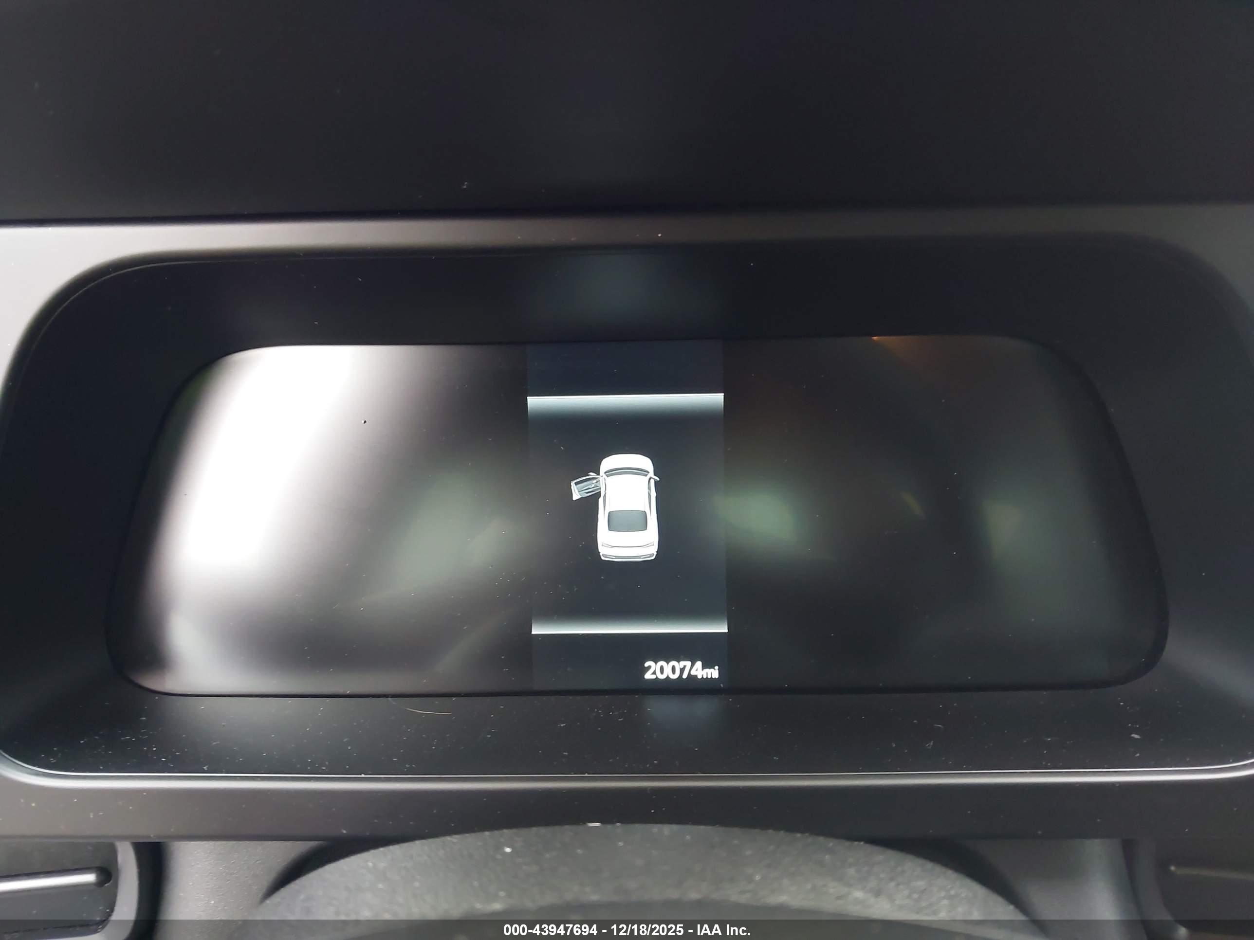 HYUNDAI ELANTRA image 7