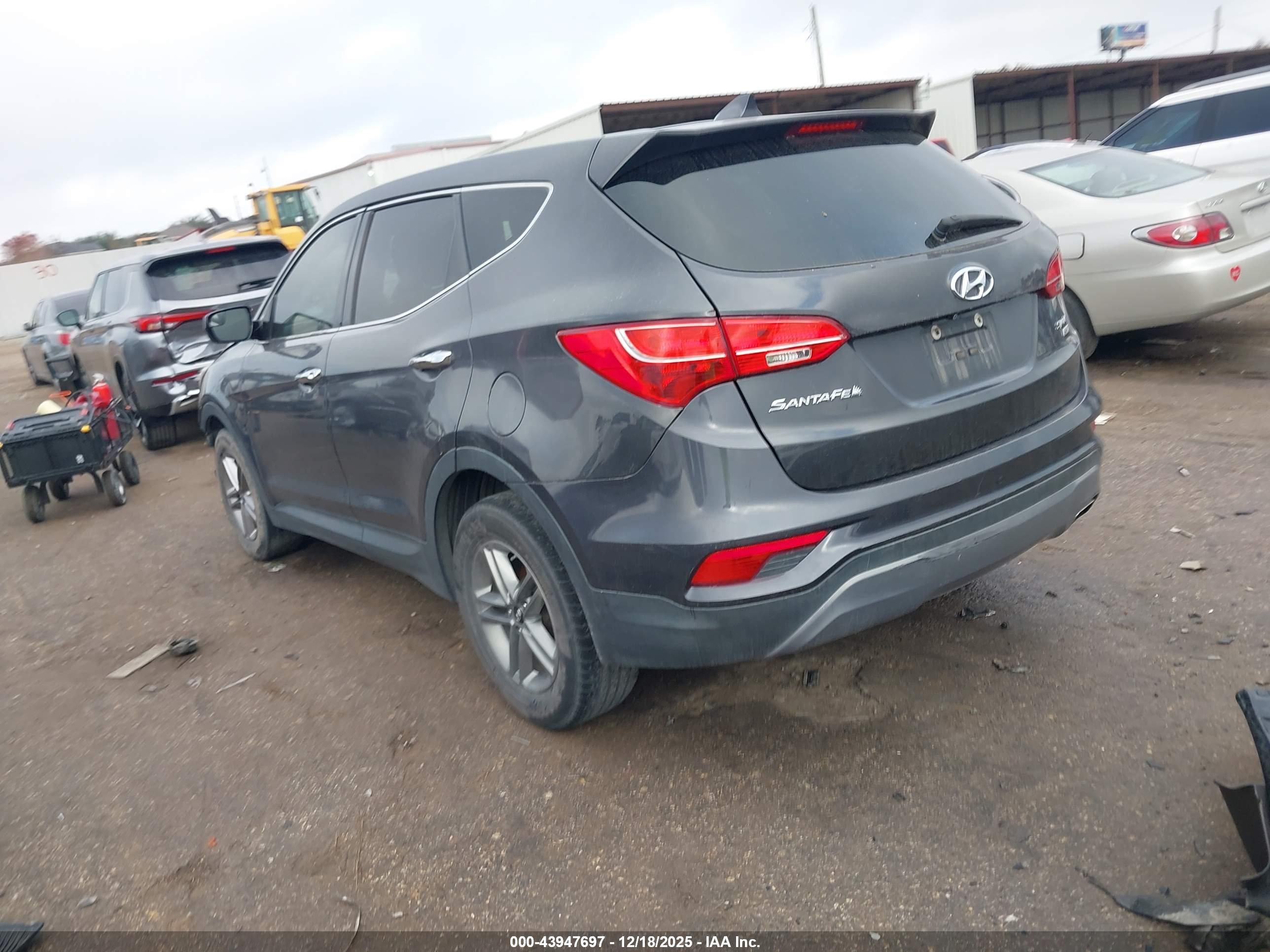 HYUNDAI SANTA image 3