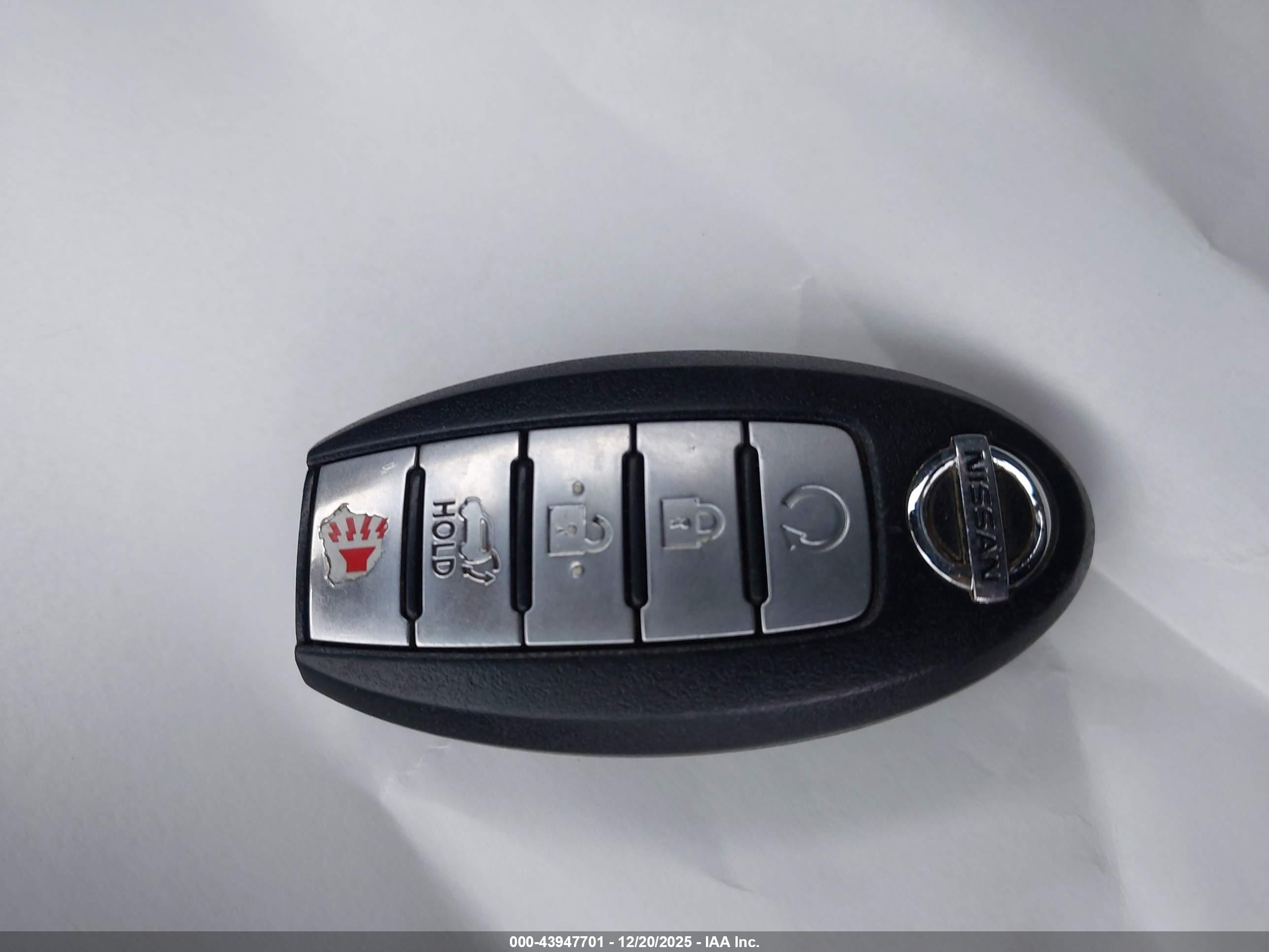 NISSAN PATHFINDER image 11