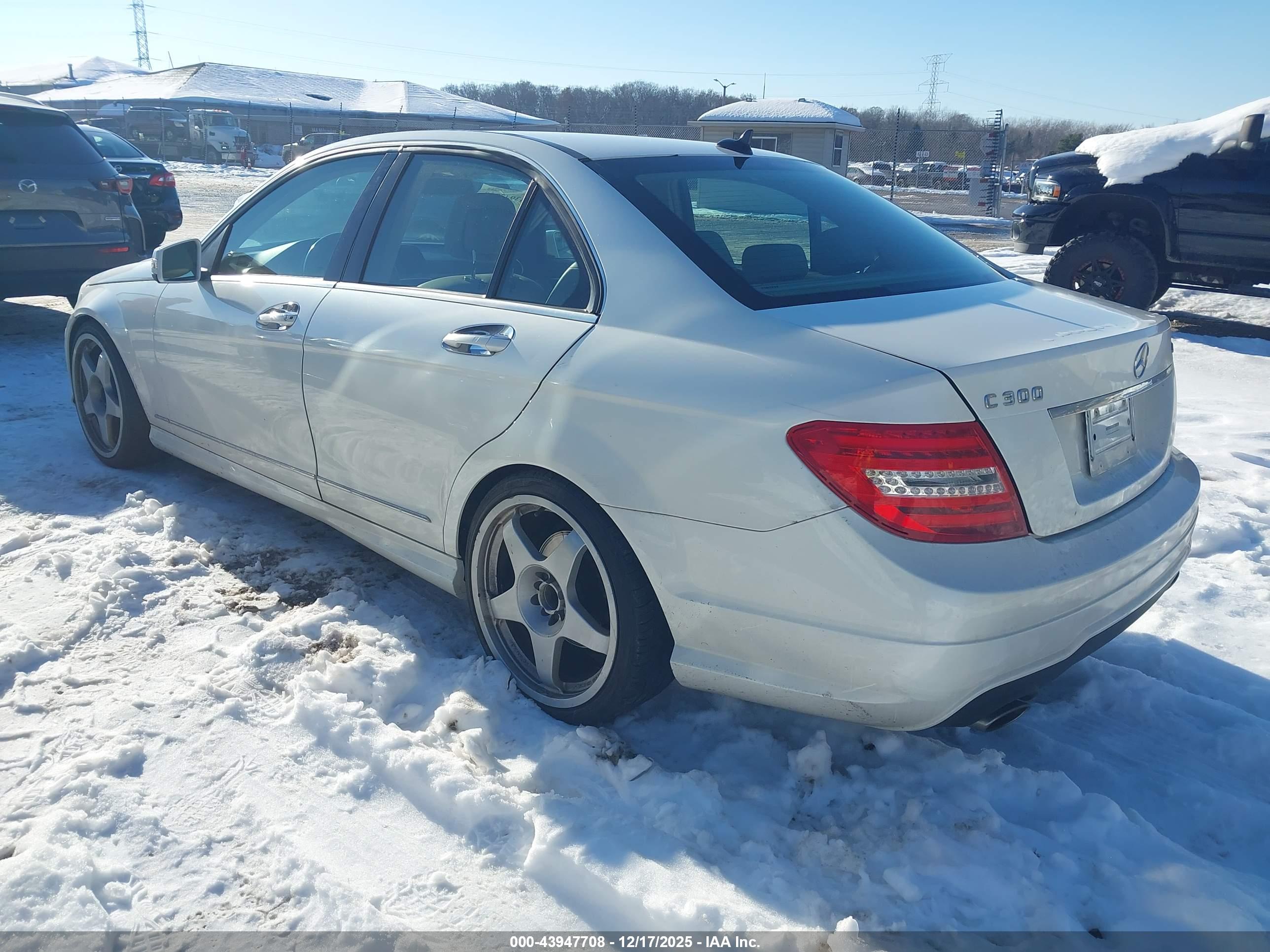 MERCEDES-BENZ C image 3
