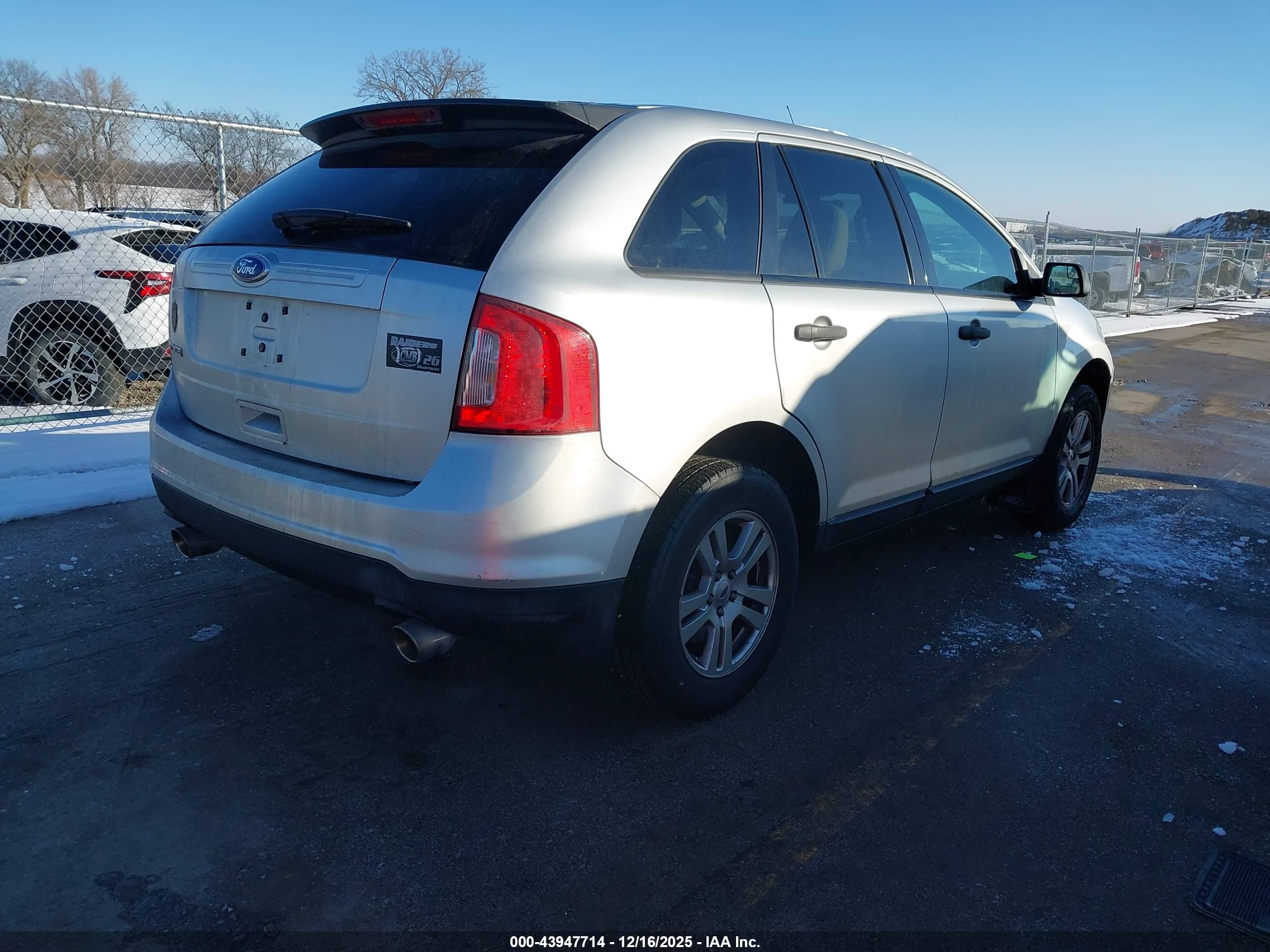 FORD EDGE image 4