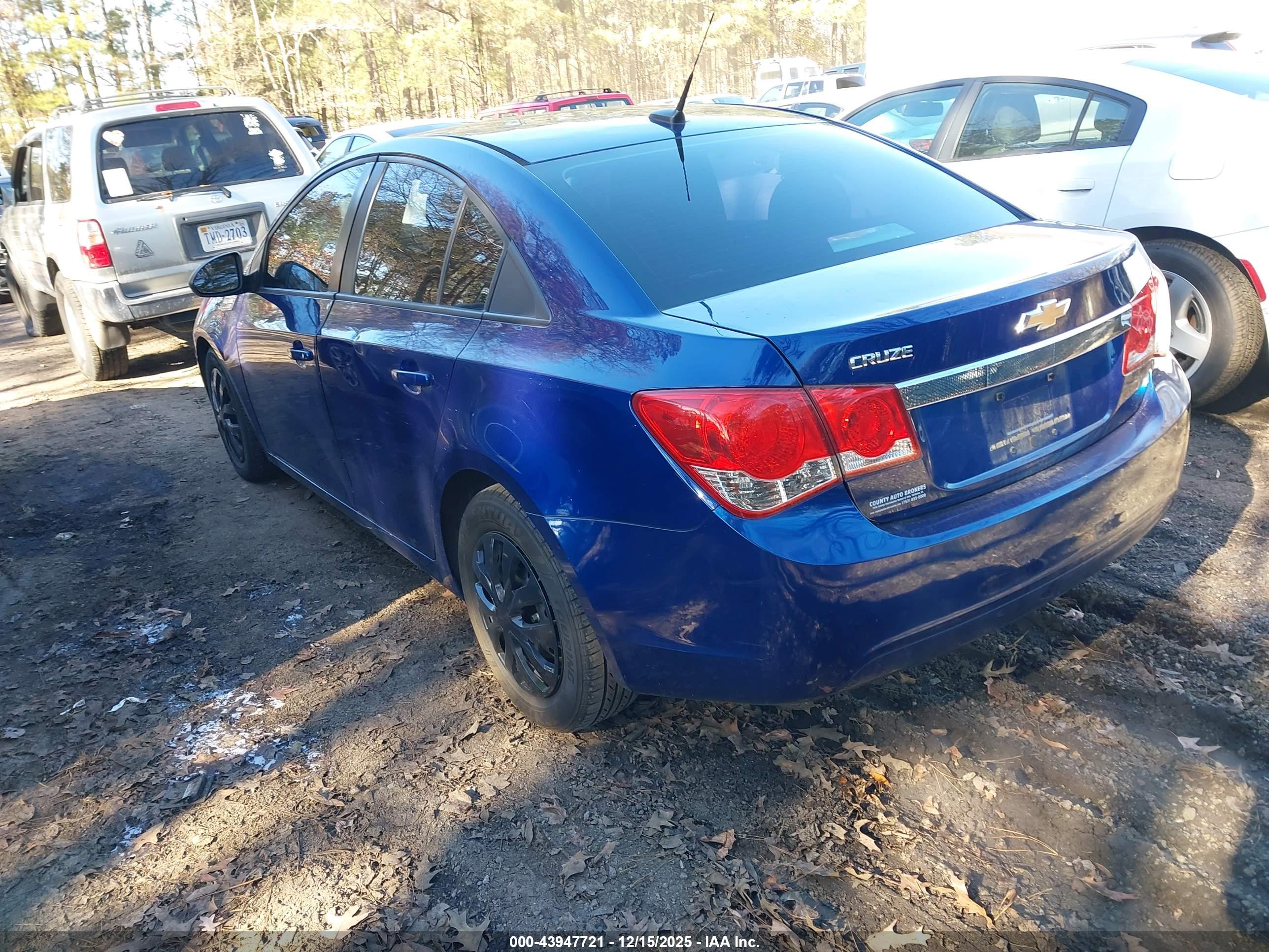 CHEVROLET CRUZE image 3