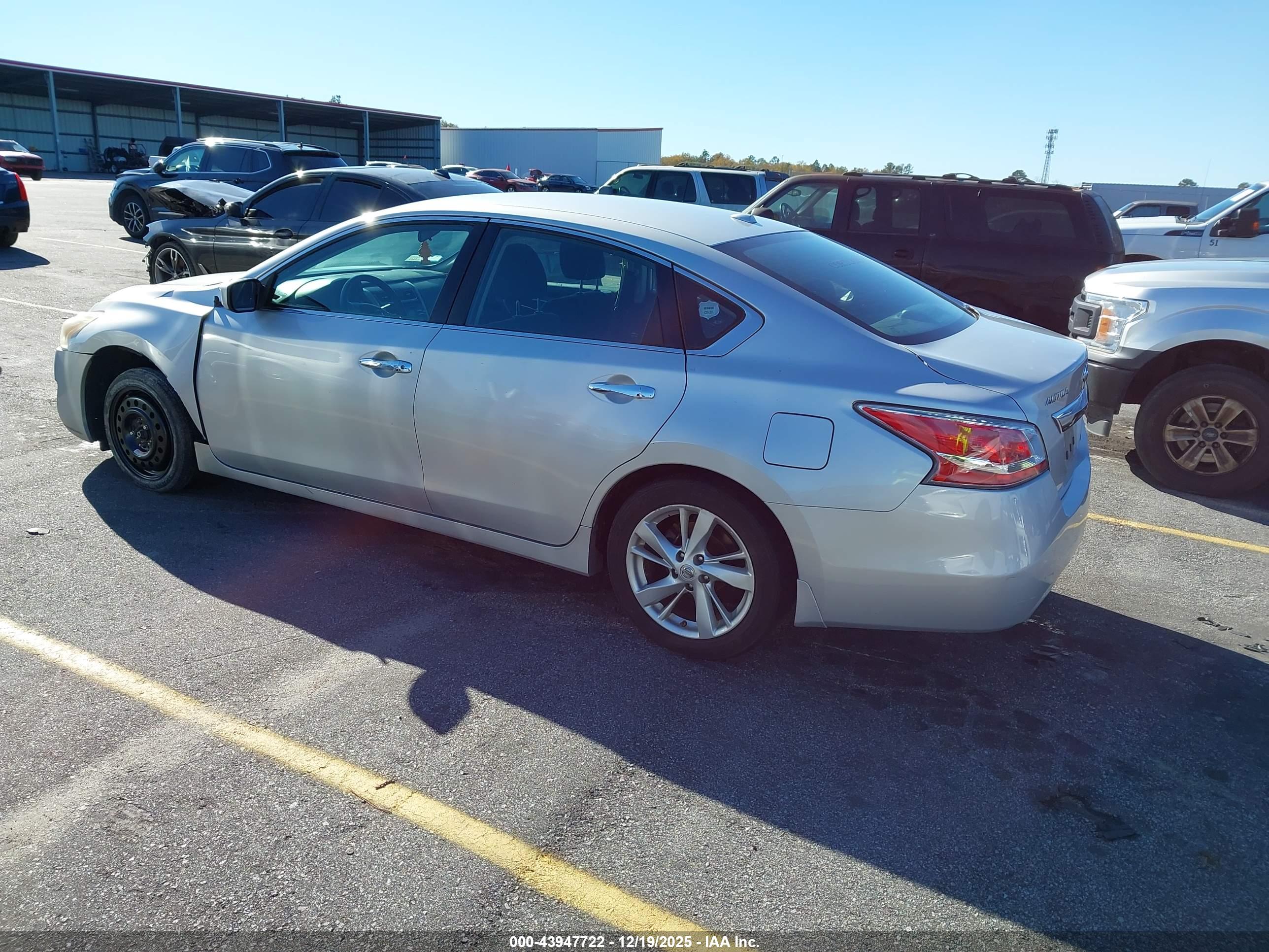 NISSAN ALTIMA image 3