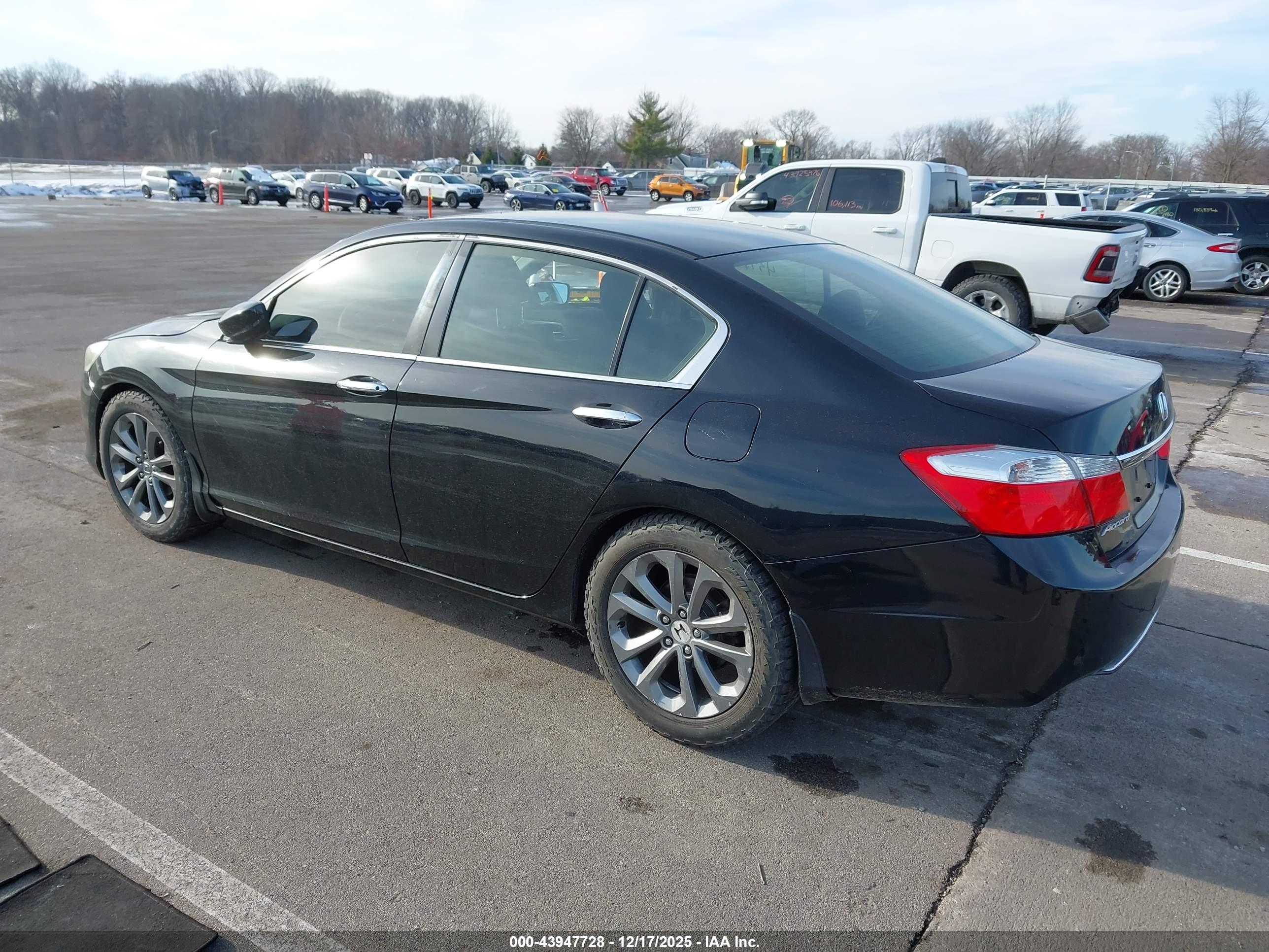 HONDA ACCORD image 3