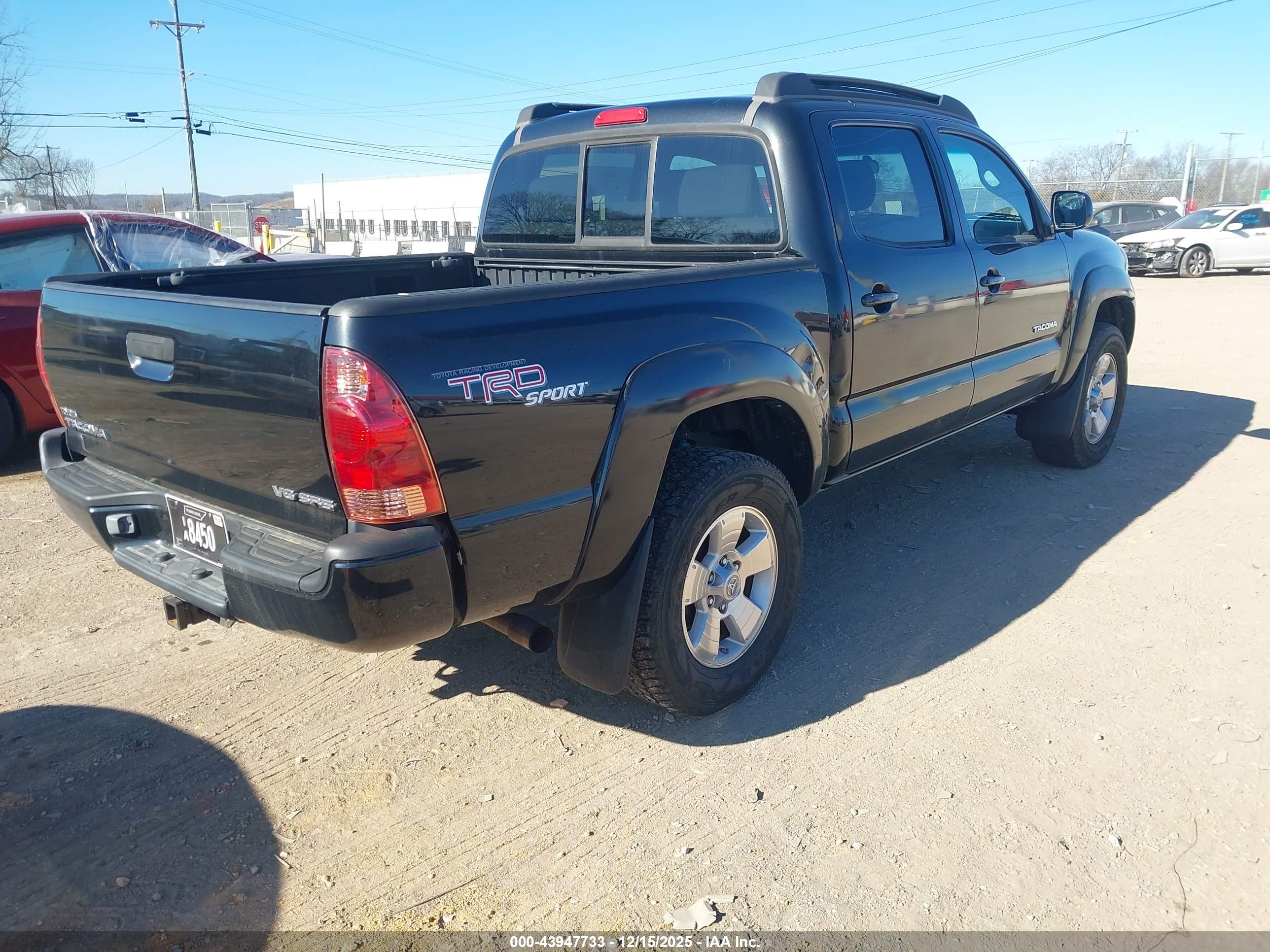 TOYOTA TACOMA image 4