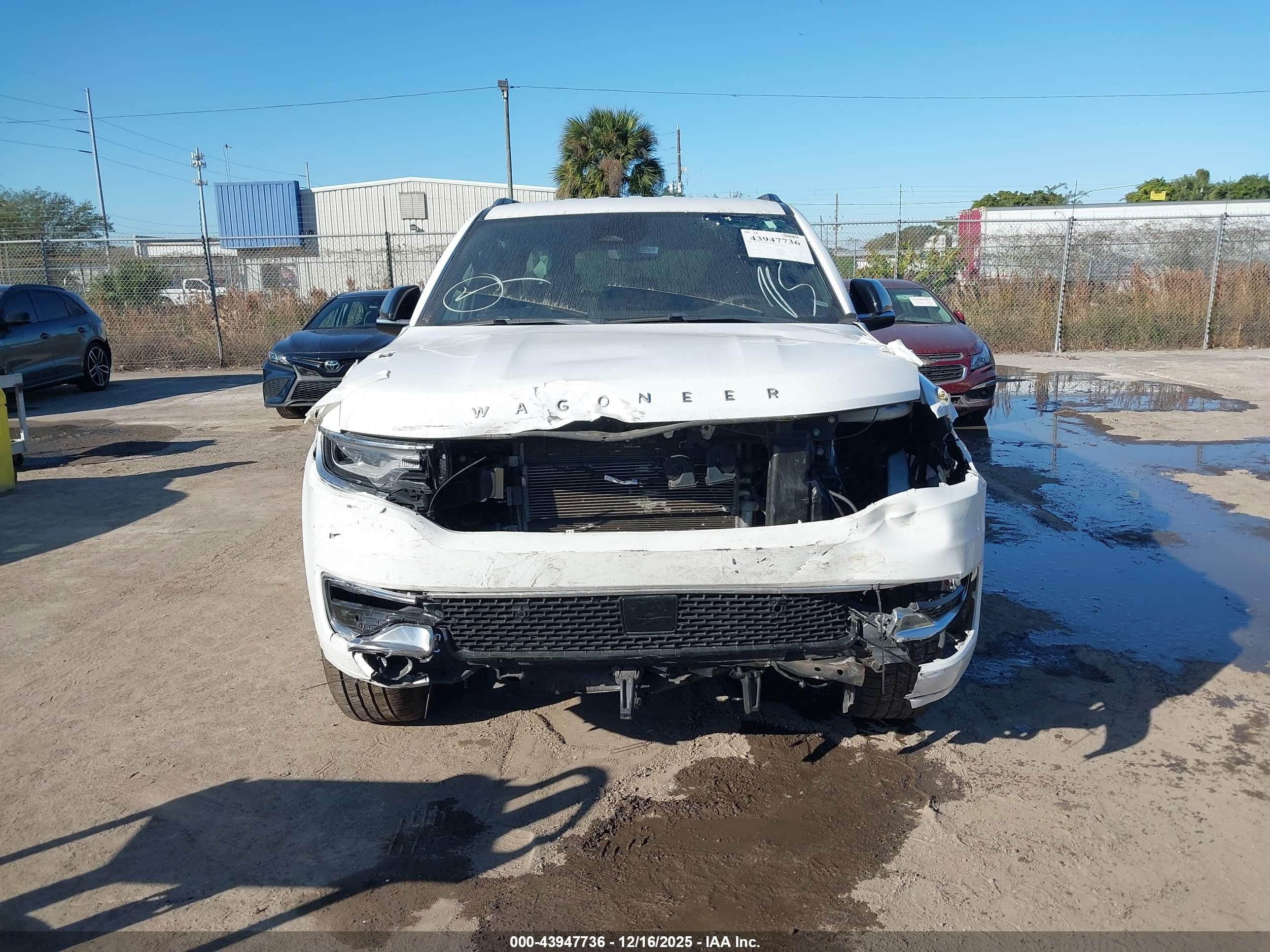 JEEP WAGONEER image 6