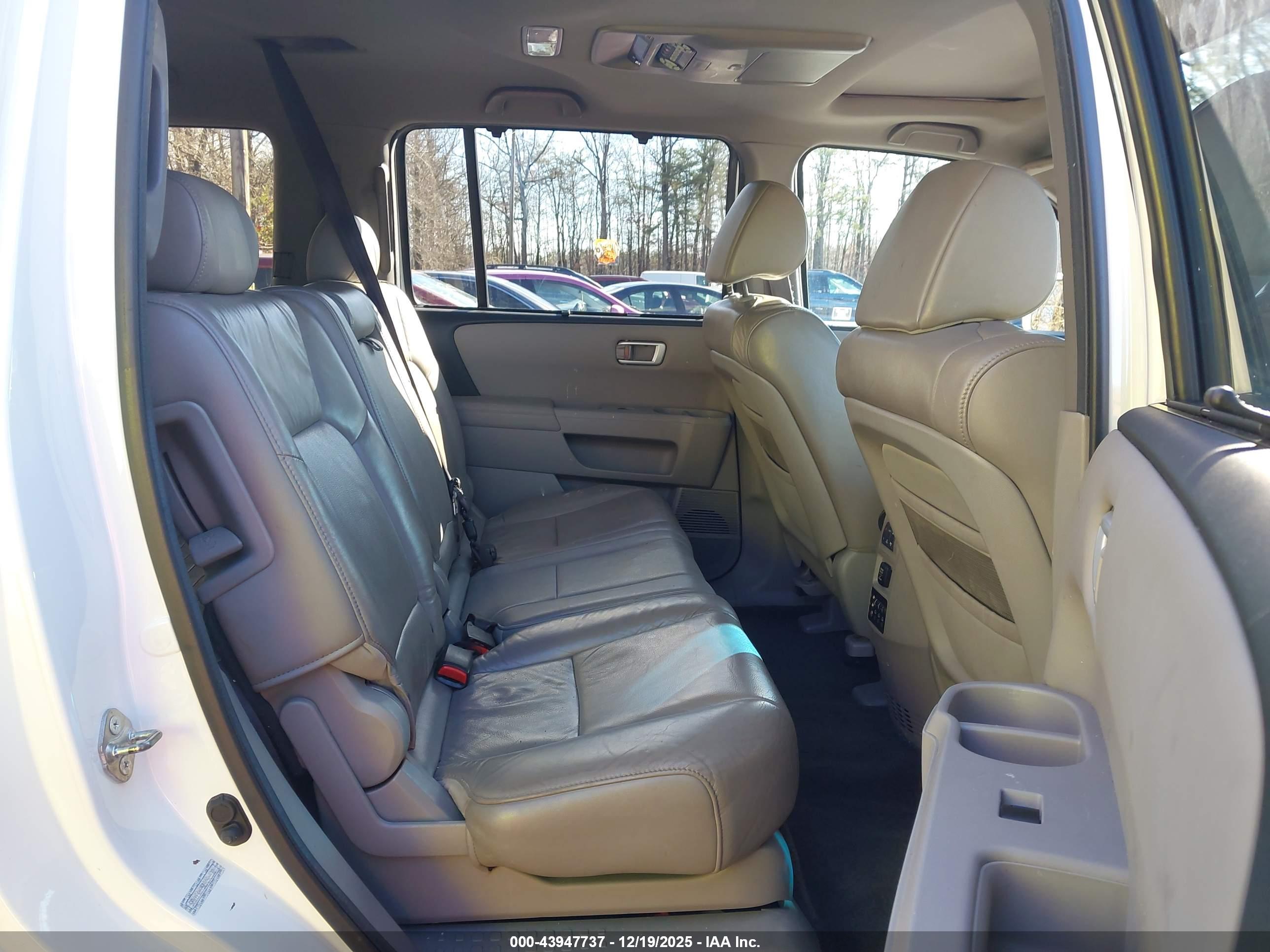 HONDA PILOT image 8
