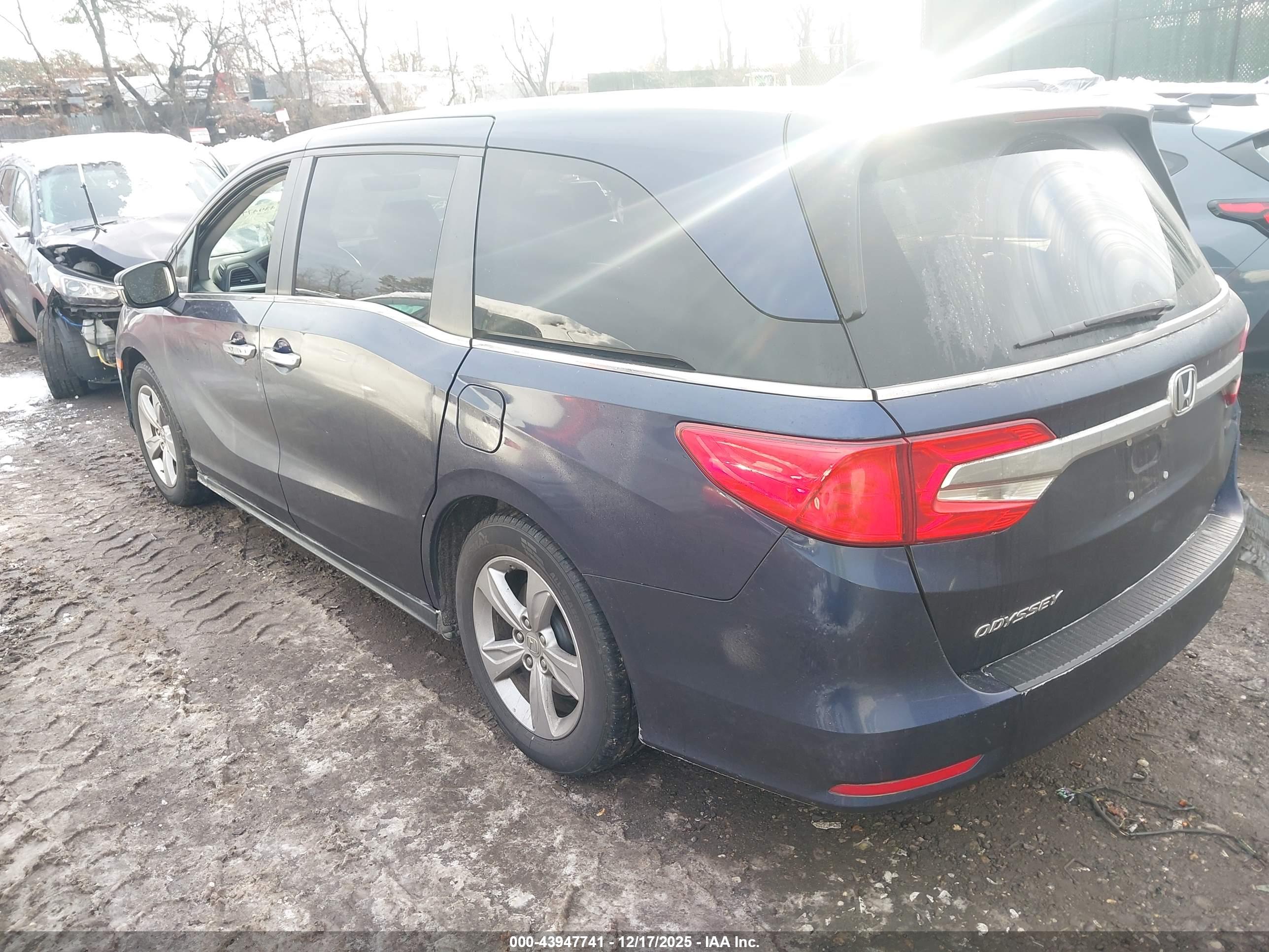 HONDA ODYSSEY image 3