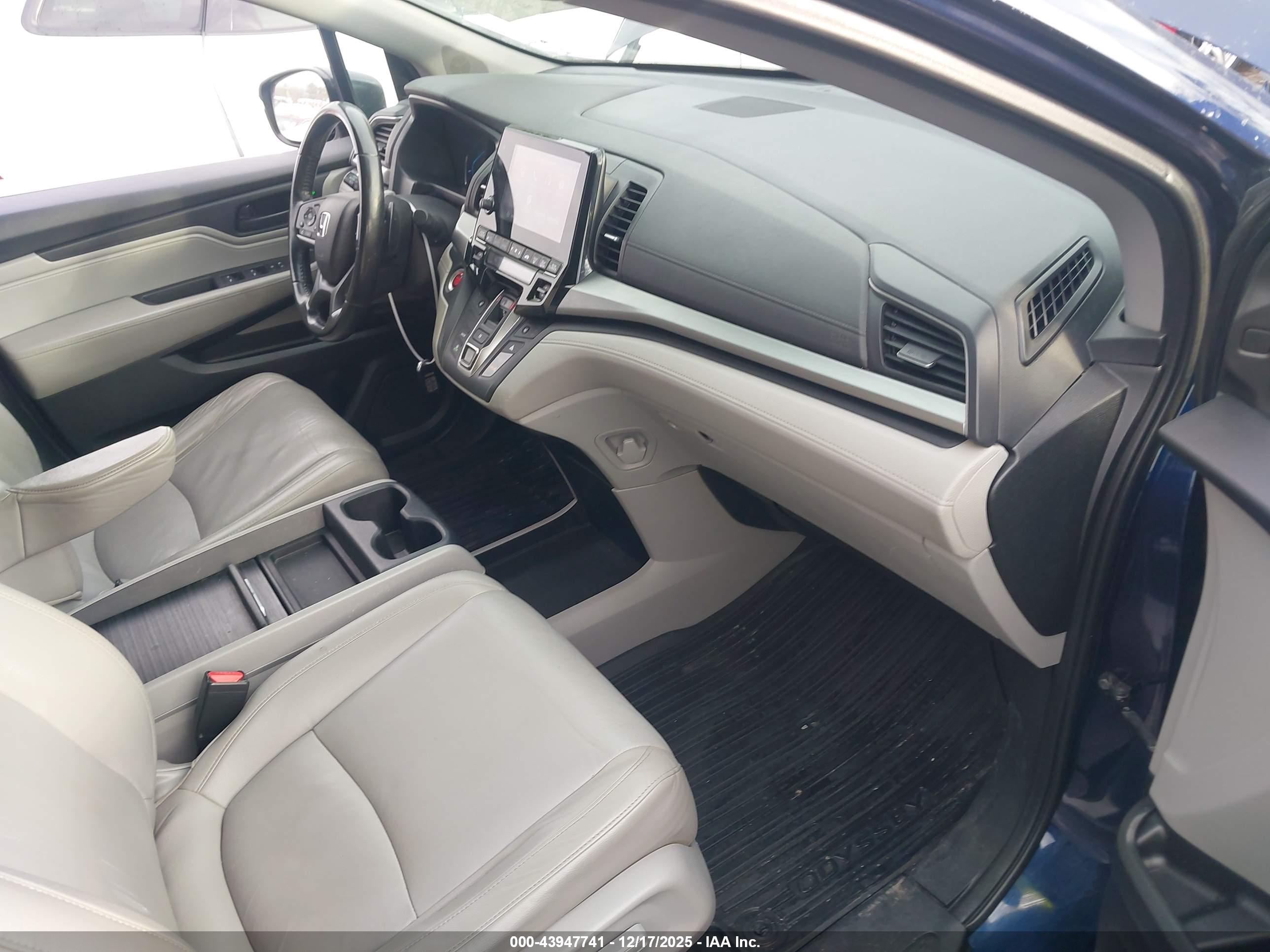 HONDA ODYSSEY image 5