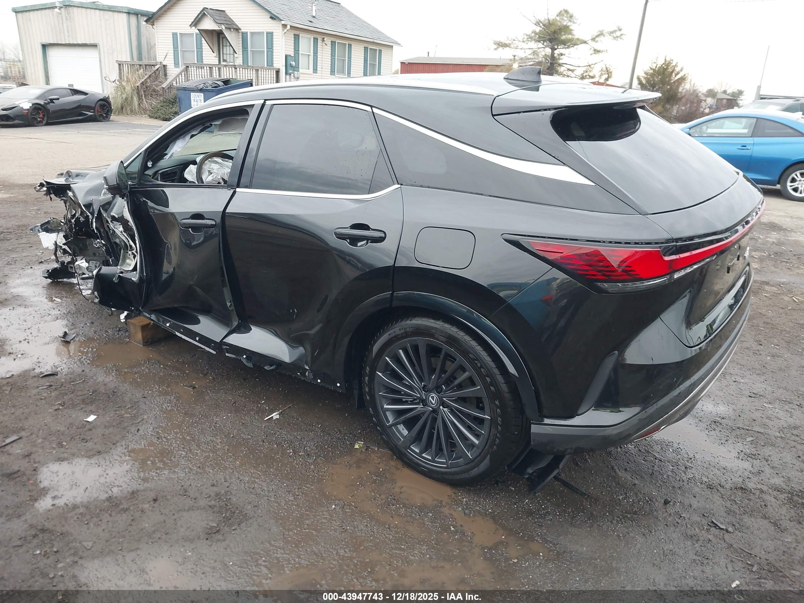 LEXUS RX image 3