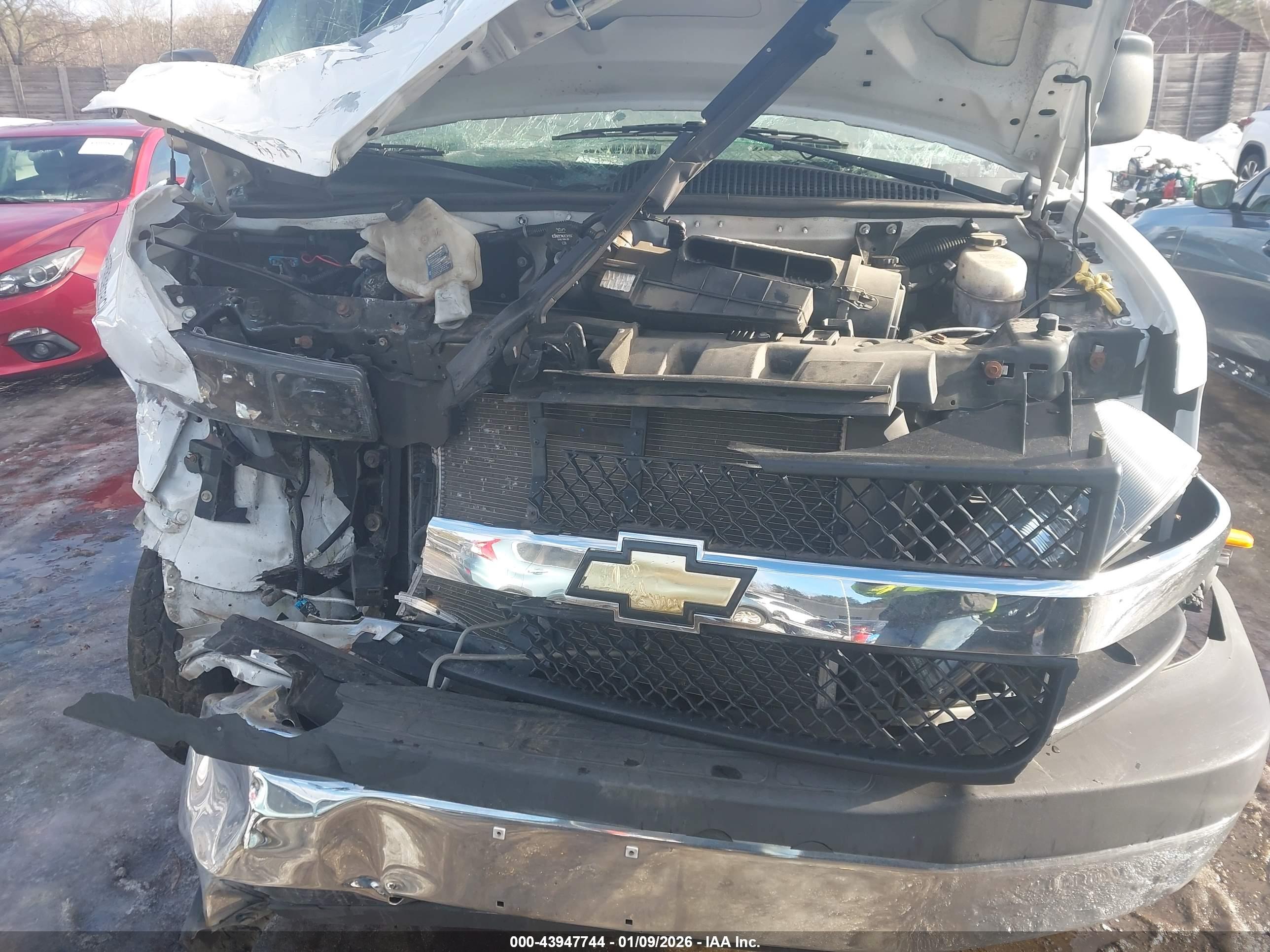 CHEVROLET EXPRESS image 6